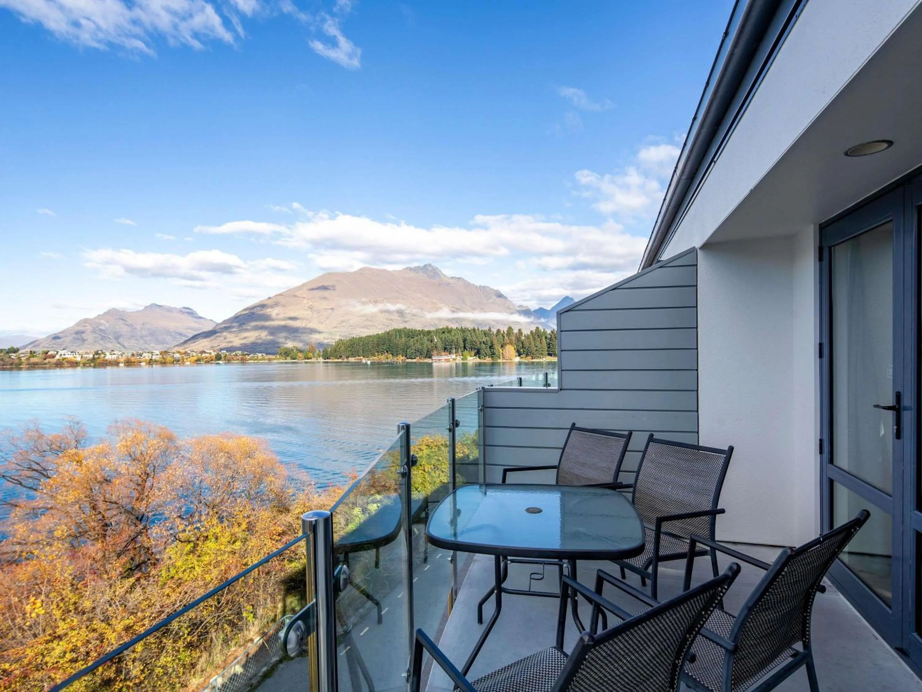 Other in Mantra The Point