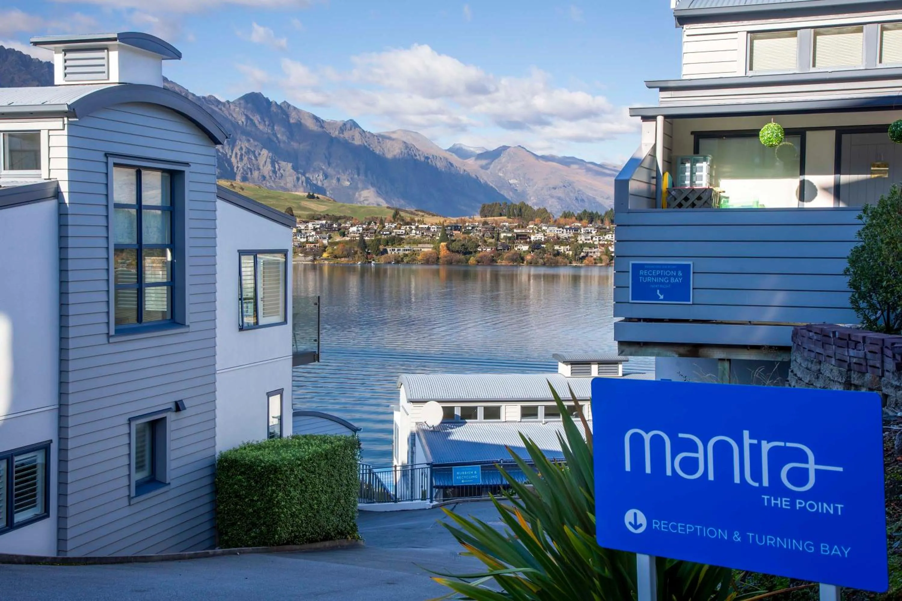 Property building in Mantra The Point