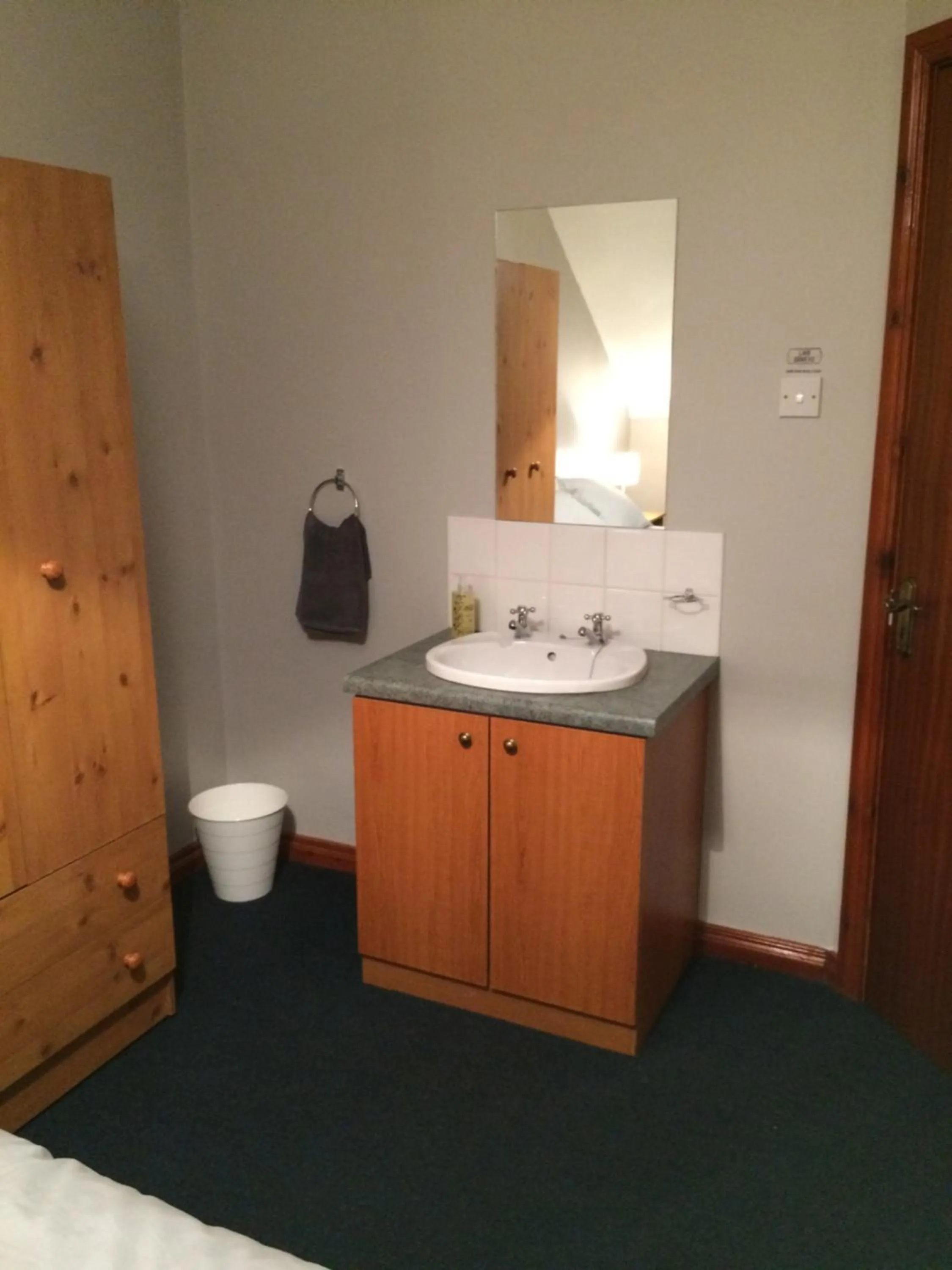 Bedroom in Lwr Ormeau Guest House