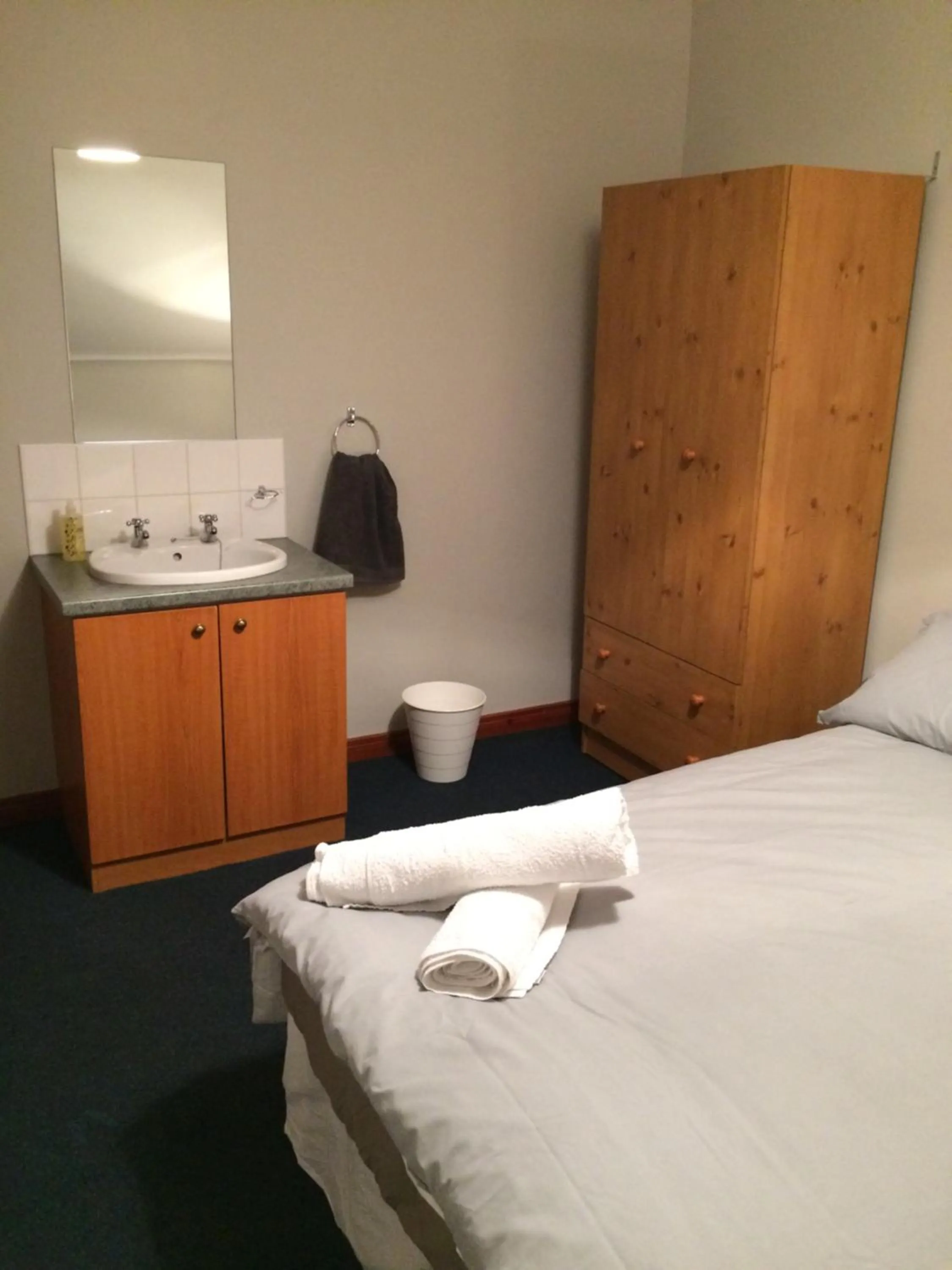 Bedroom, Bed in Lwr Ormeau Guest House