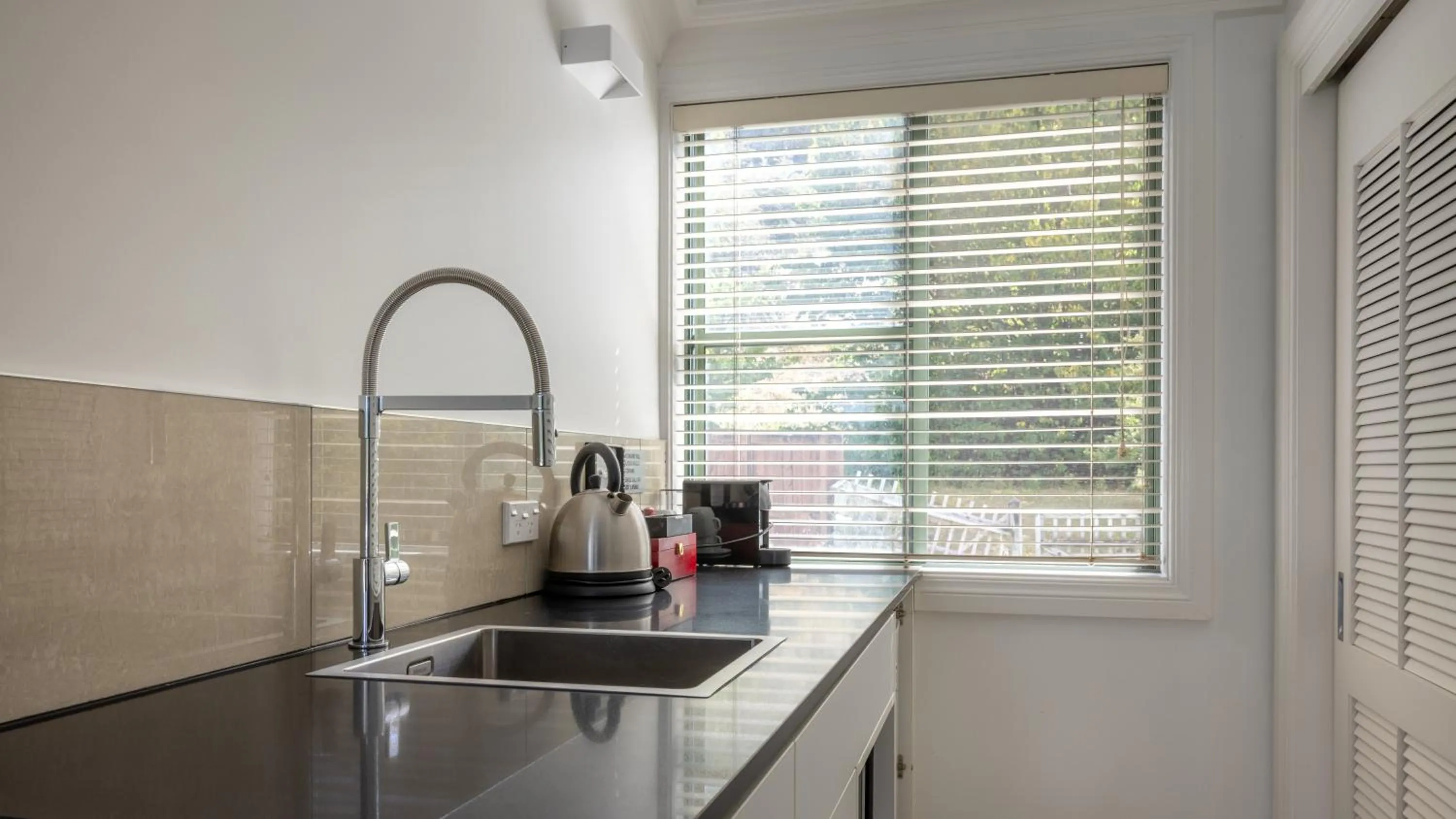 Kitchen or kitchenette in The Waterfront