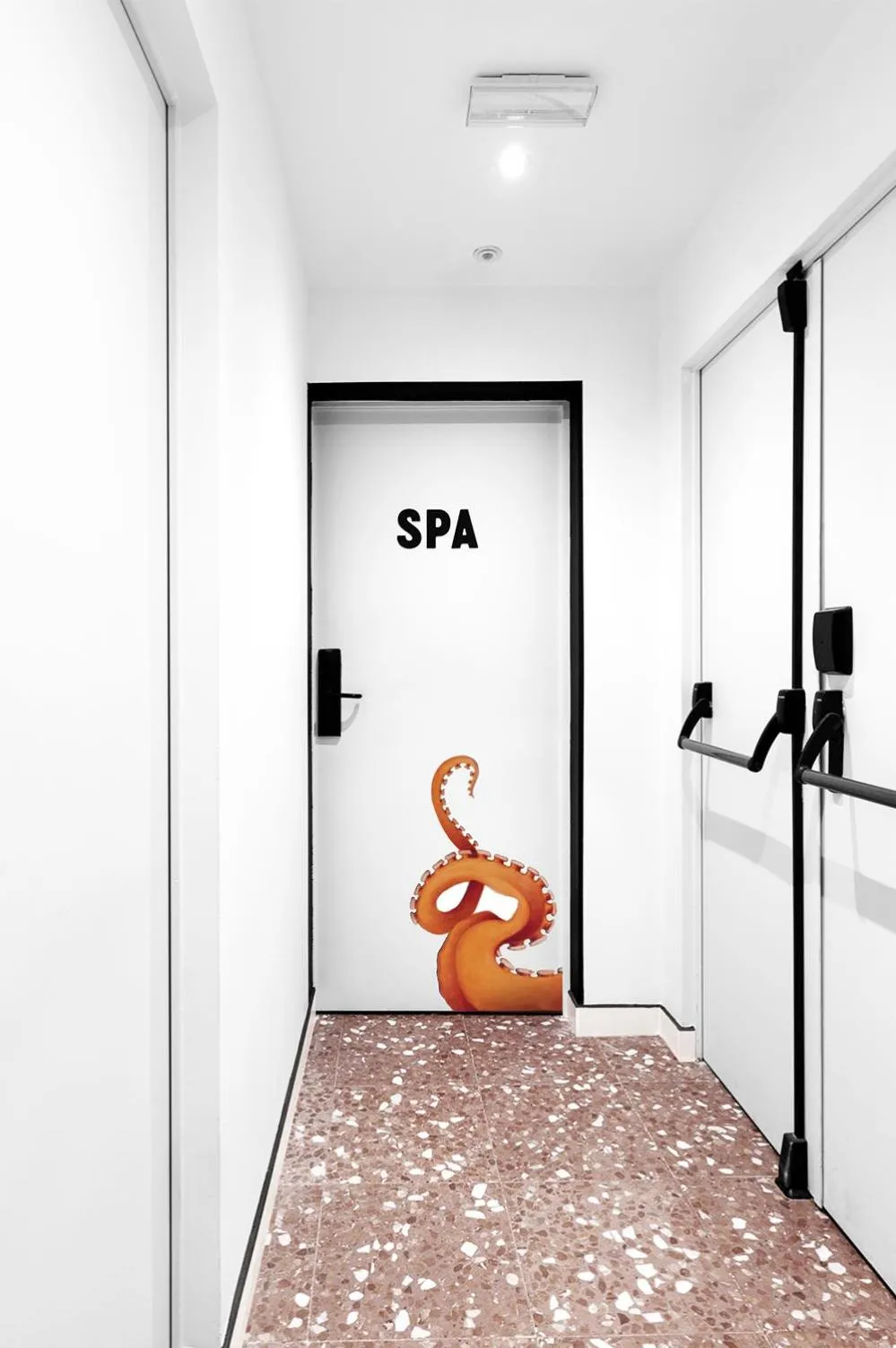 Spa and wellness centre/facilities in 2060 The Newton Hostel