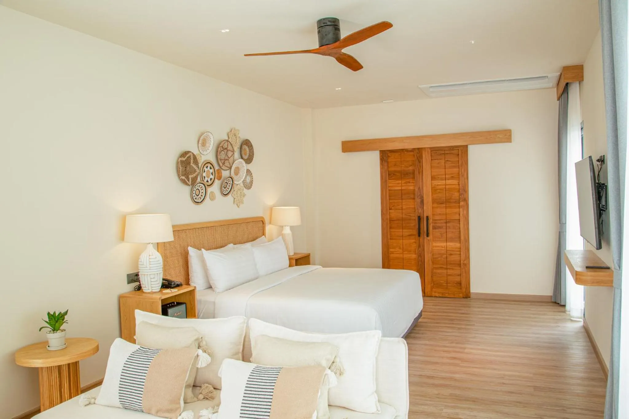 Bed in Baan Haad Ngam Boutique Resort