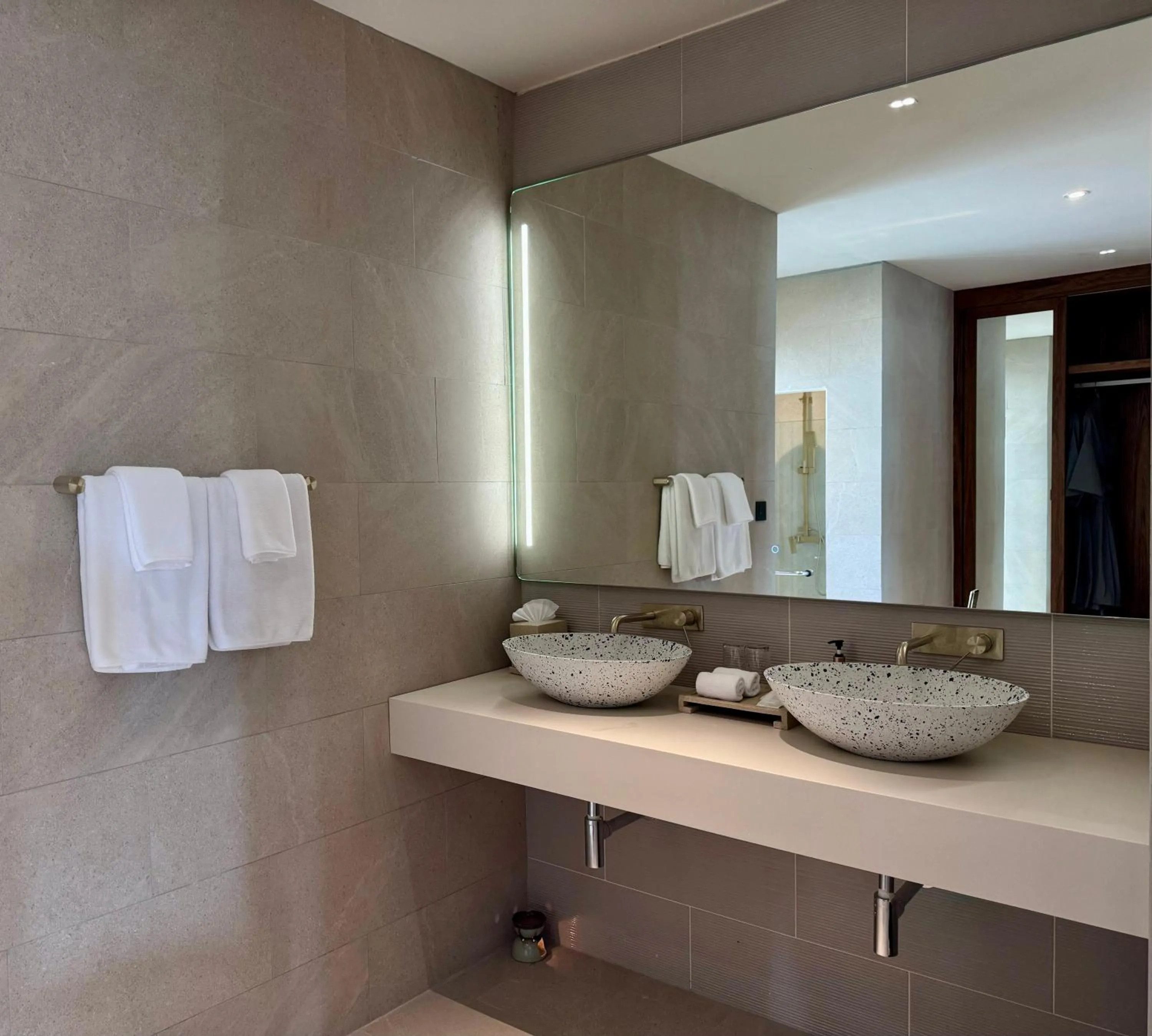 Bathroom in Baan Haad Ngam Boutique Resort