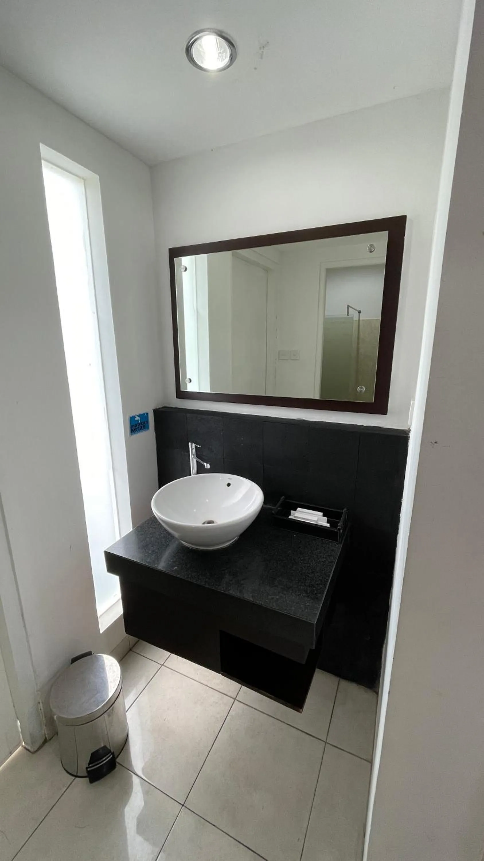 Bathroom in LPP Convention Hotel Demangan