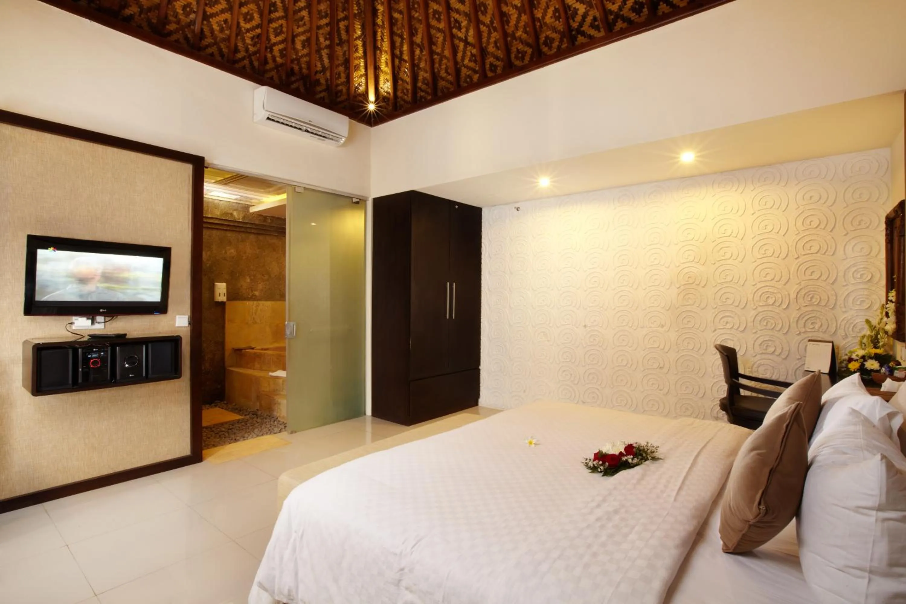 Bedroom, Bed in Putu Bali Villa & Spa
