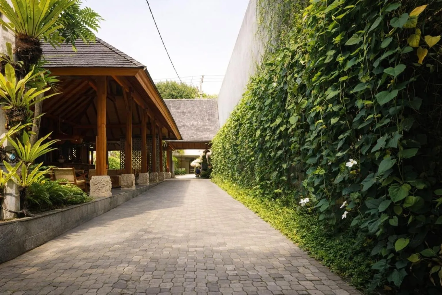 Facade/entrance in Yulia Village Inn Ubud