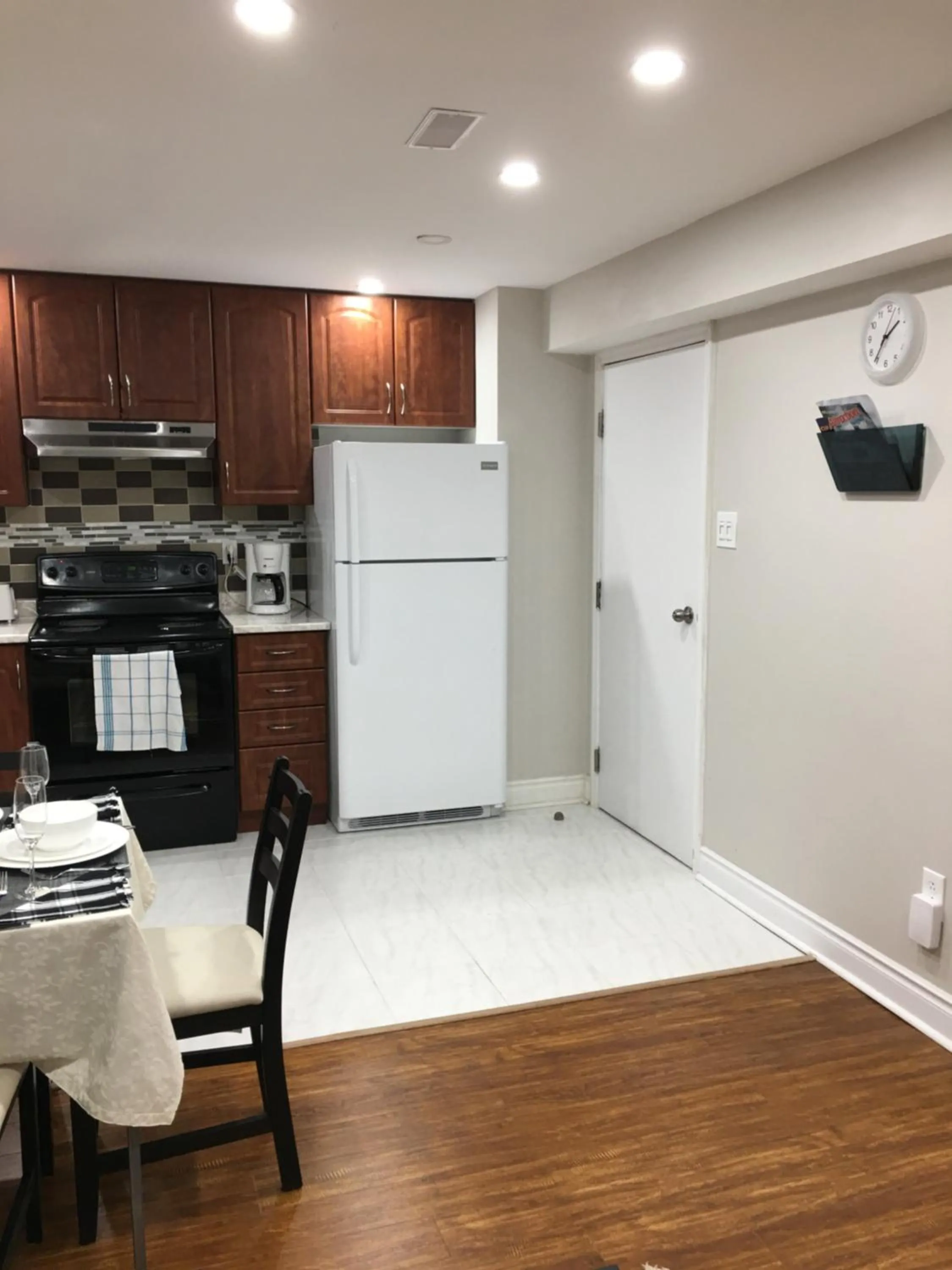 Clean, Beautiful & Modern 2 bedroom apartment