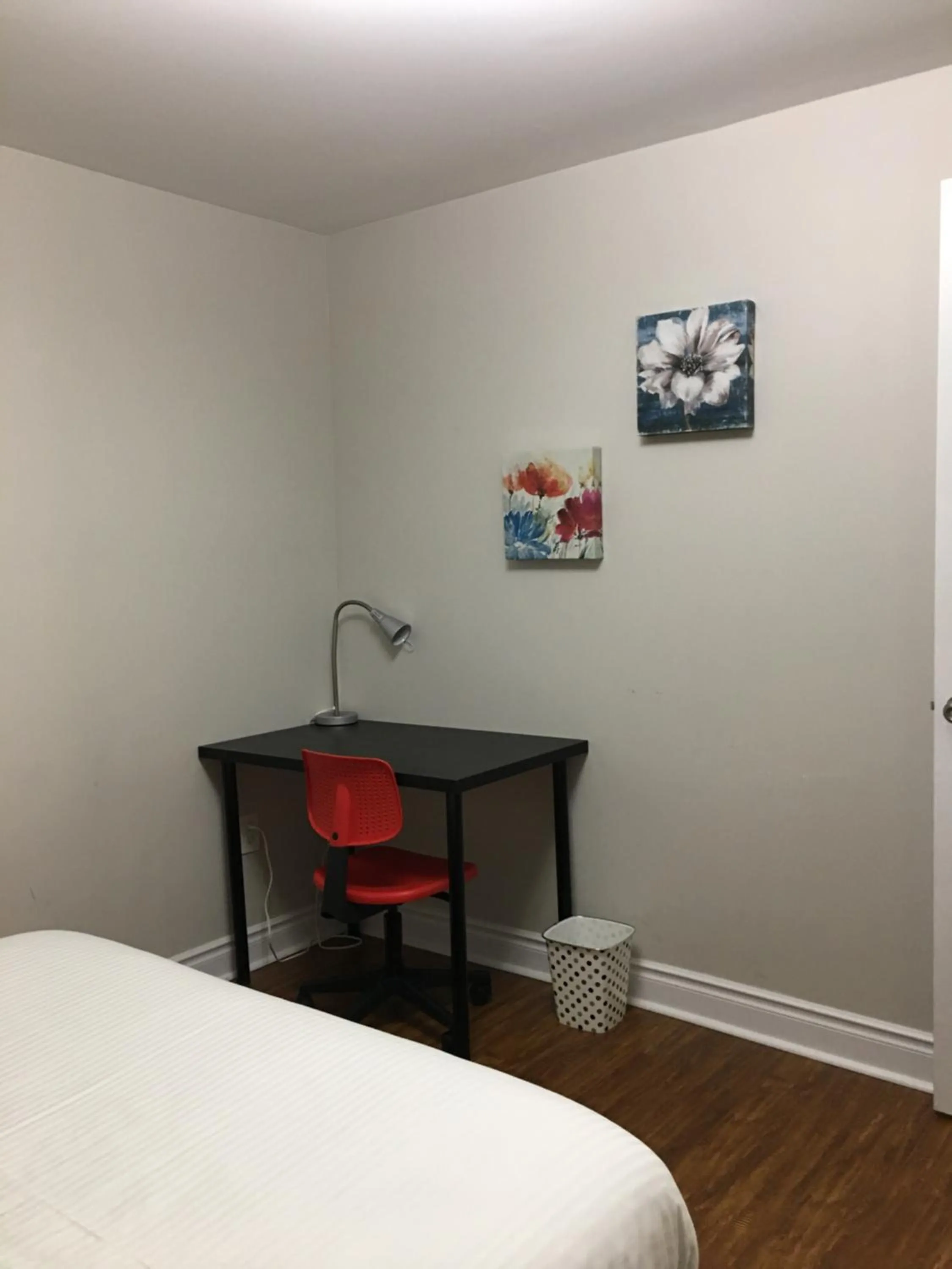 Clean, Beautiful & Modern 2 bedroom apartment