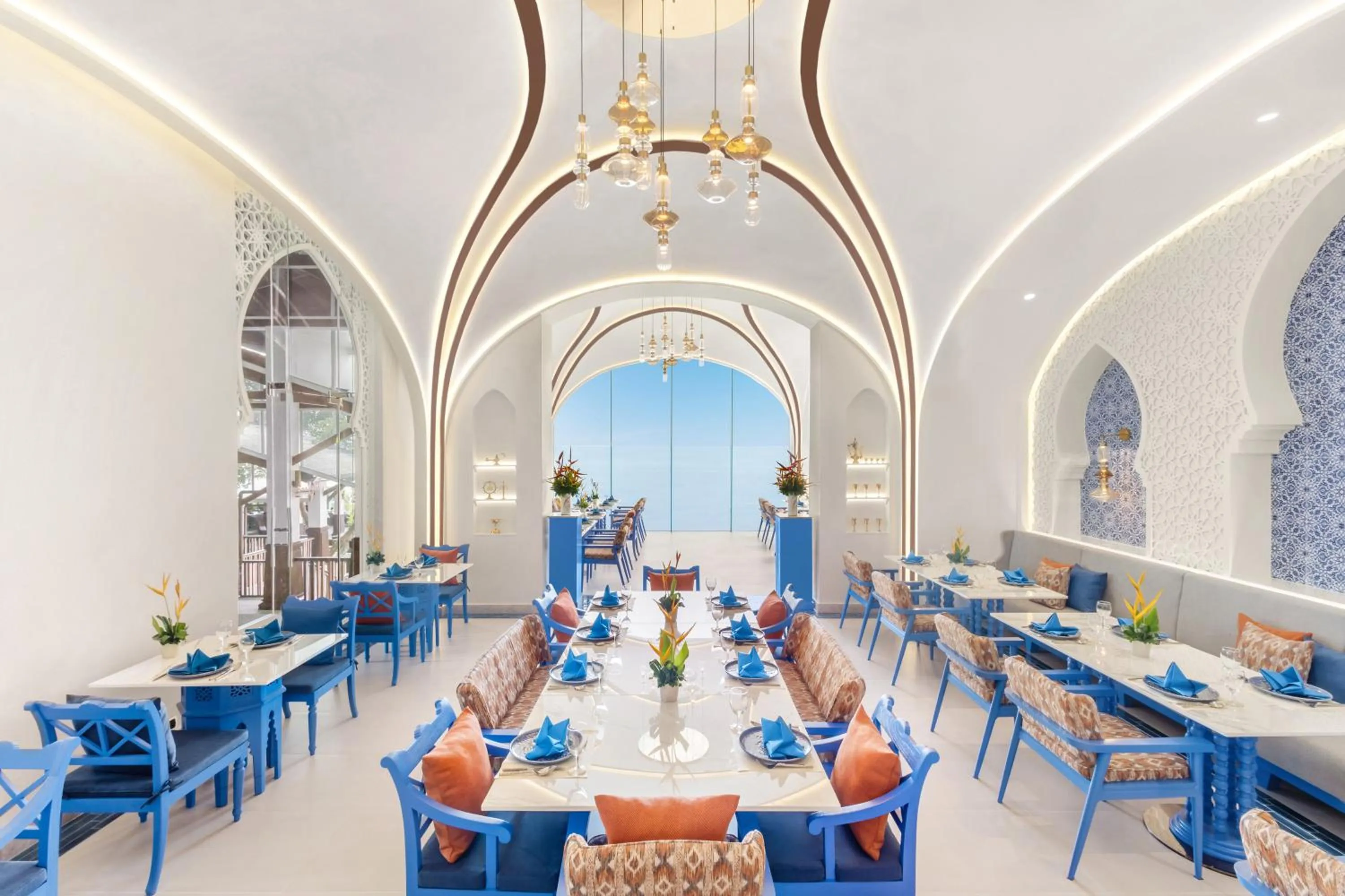 Restaurant/places to eat in Royal Cliff Beach Hotel Pattaya