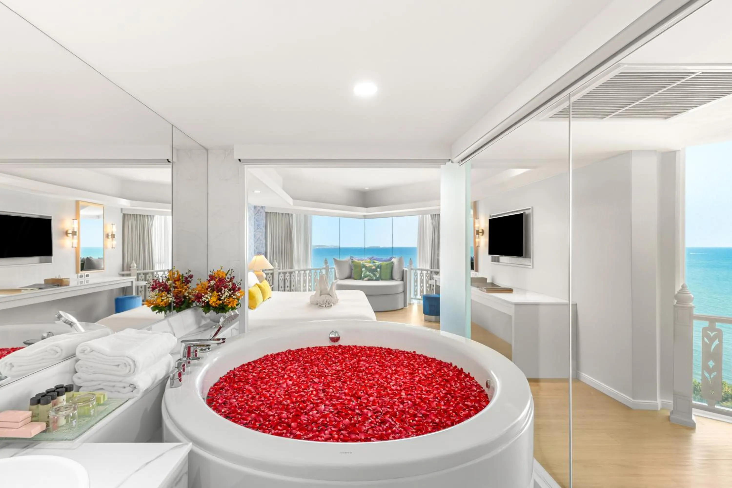 Natural landscape in Royal Cliff Beach Hotel Pattaya