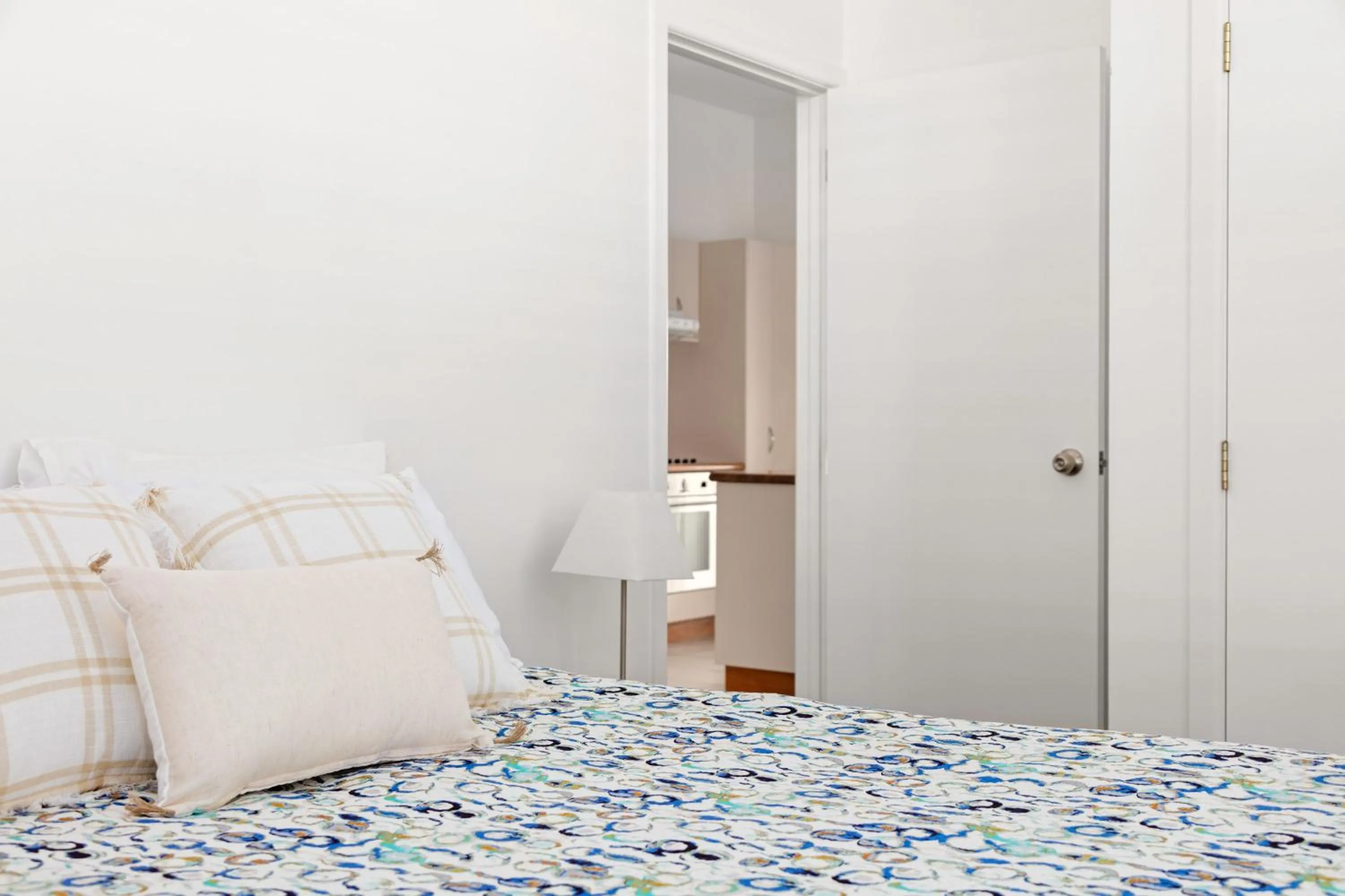 Bedroom, Bed in Ocean Beach Wainui