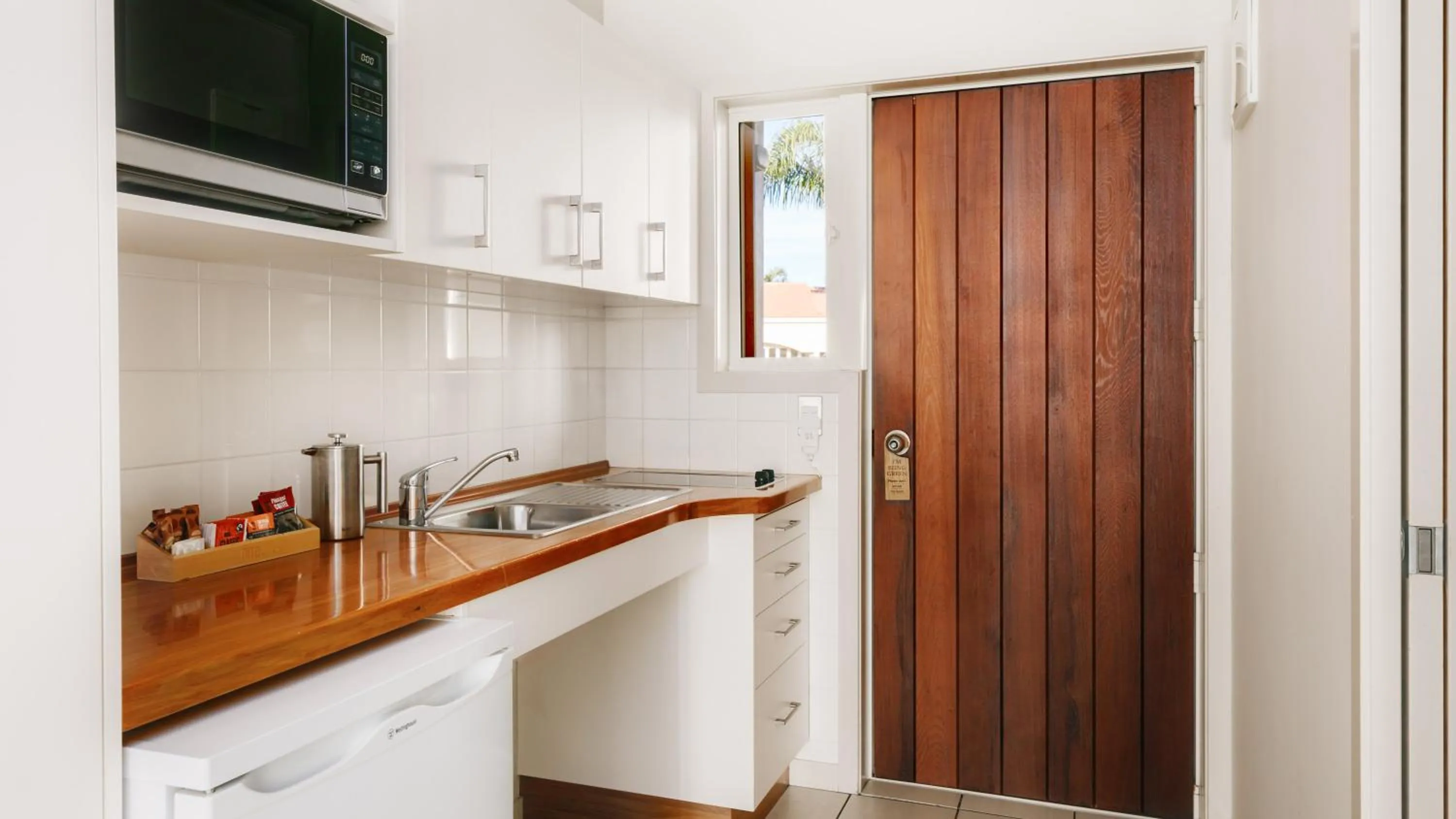 Kitchen or kitchenette in Ocean Beach Wainui
