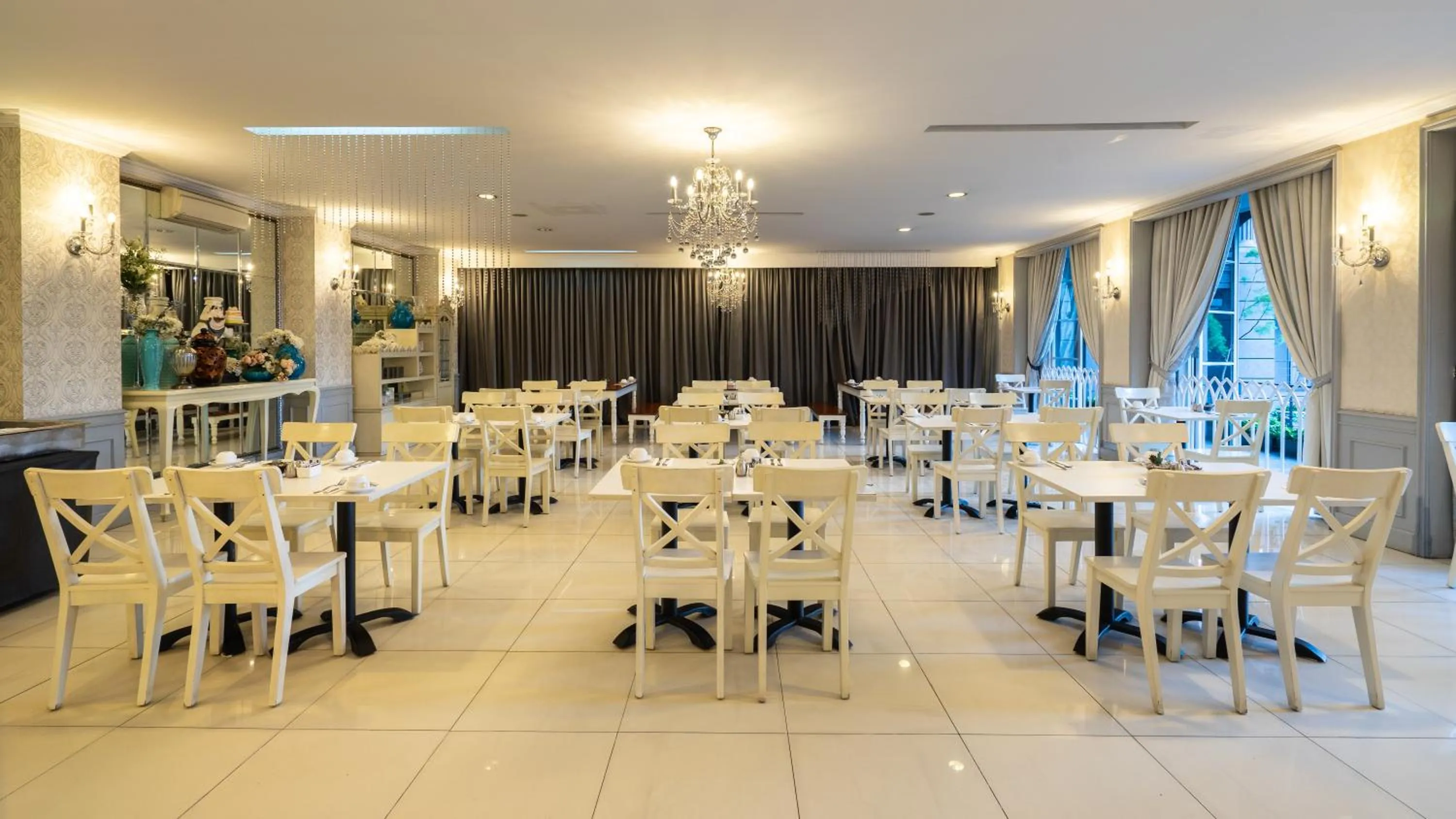 Restaurant/places to eat in GH Universal Hotel Bandung