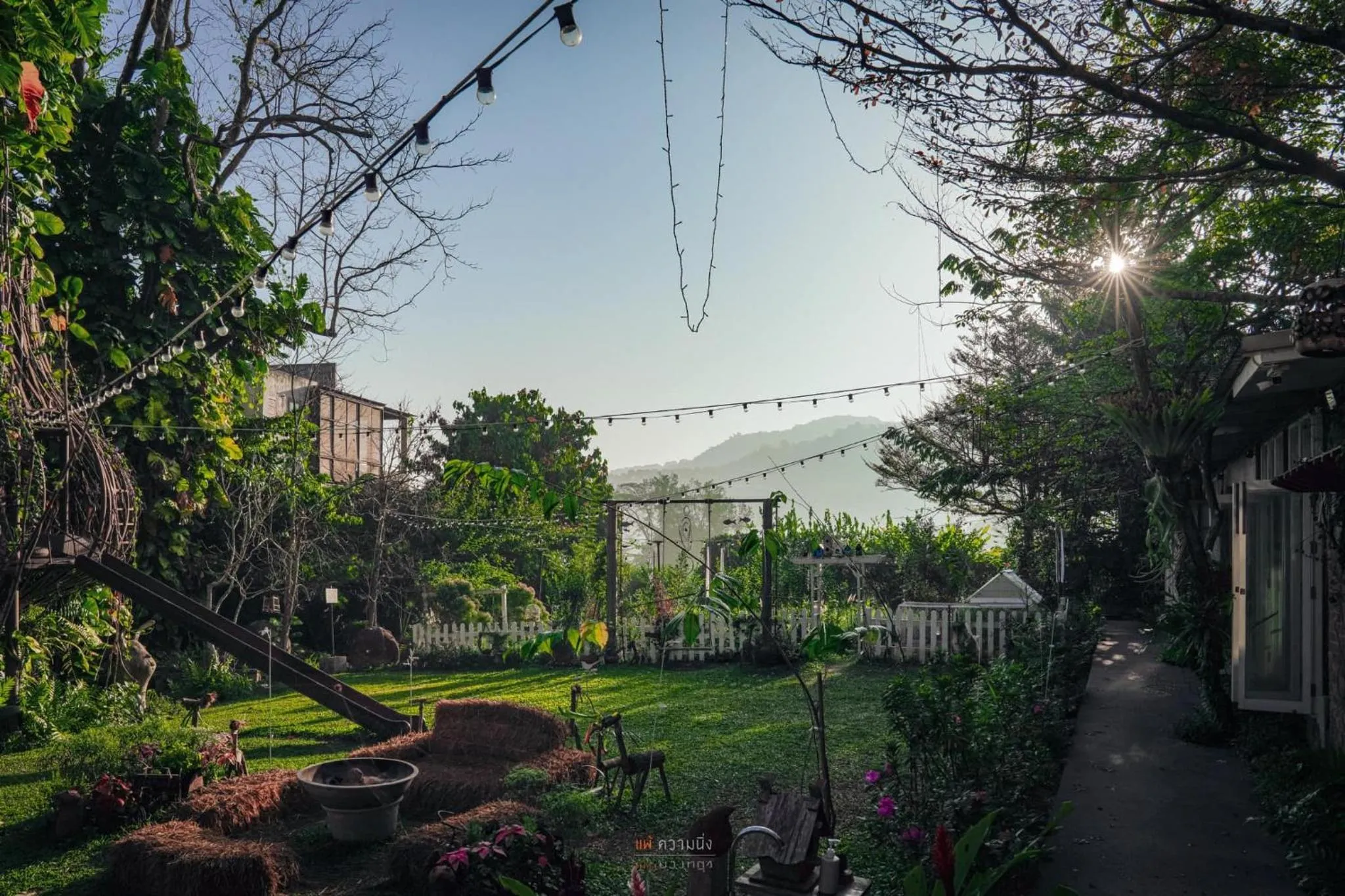 Restaurant/places to eat in Proud Phu Fah Maerim Resort