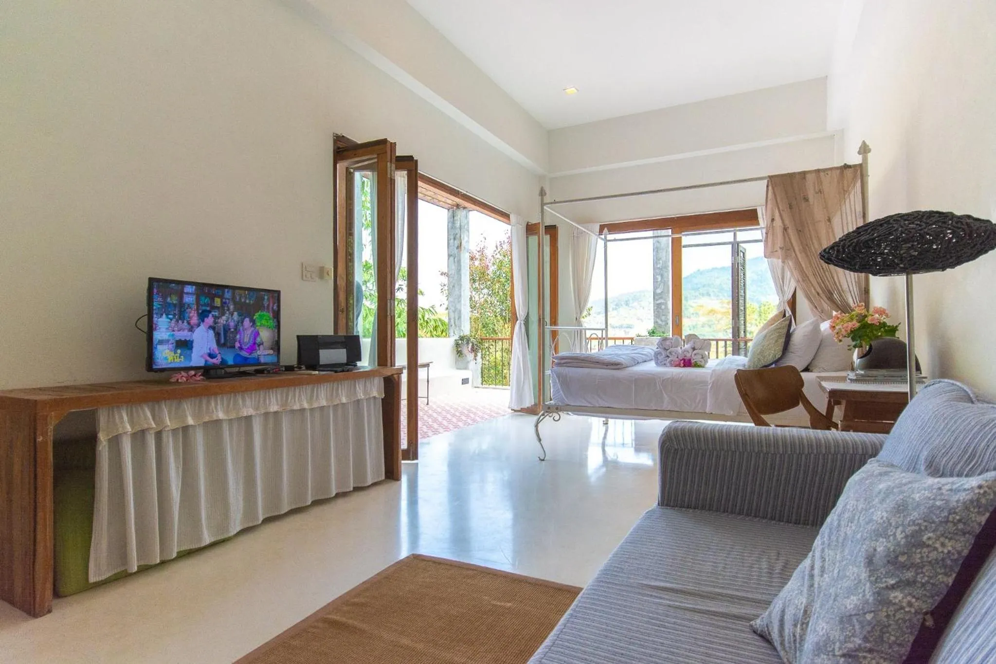 TV and multimedia in Proud Phu Fah Maerim Resort