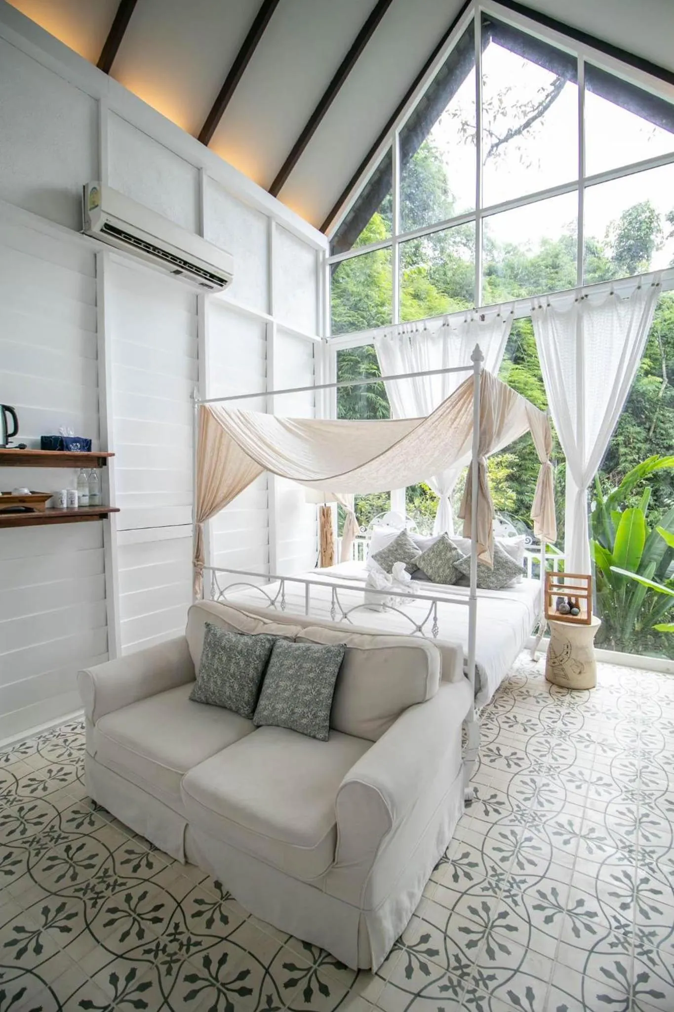 Bed in Proud Phu Fah Maerim Resort