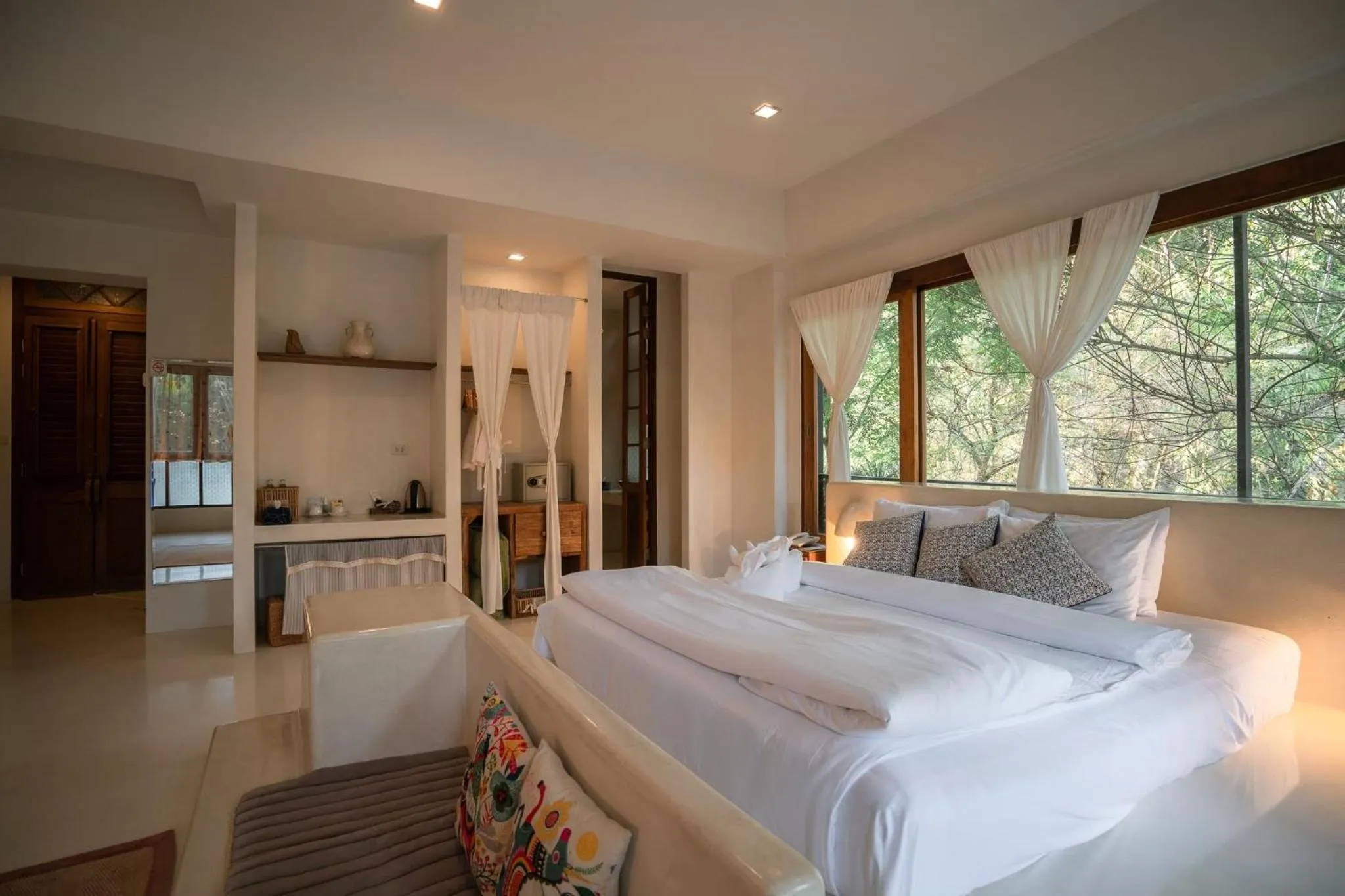 Bed in Proud Phu Fah Maerim Resort