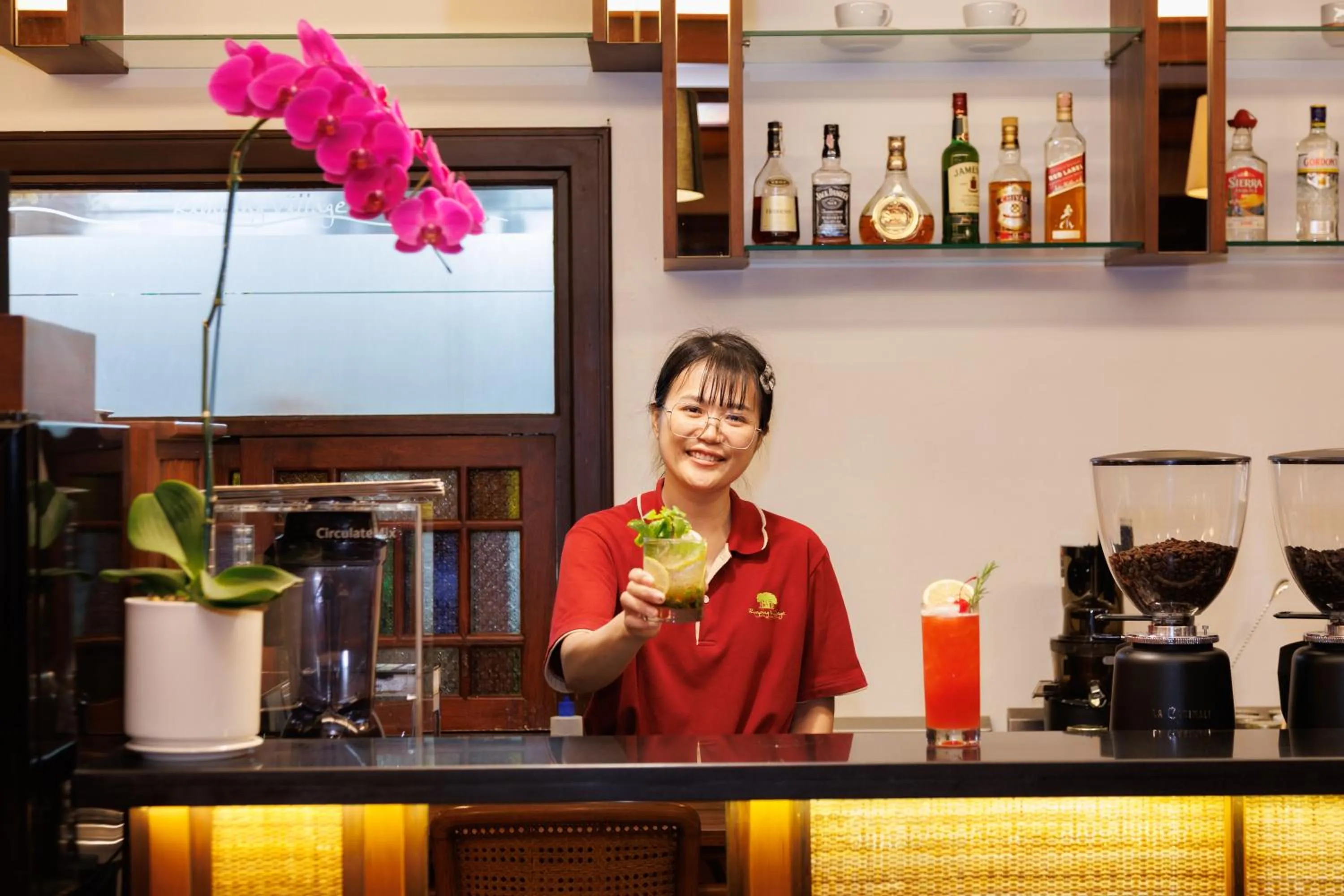 Restaurant/places to eat in Rimping Village