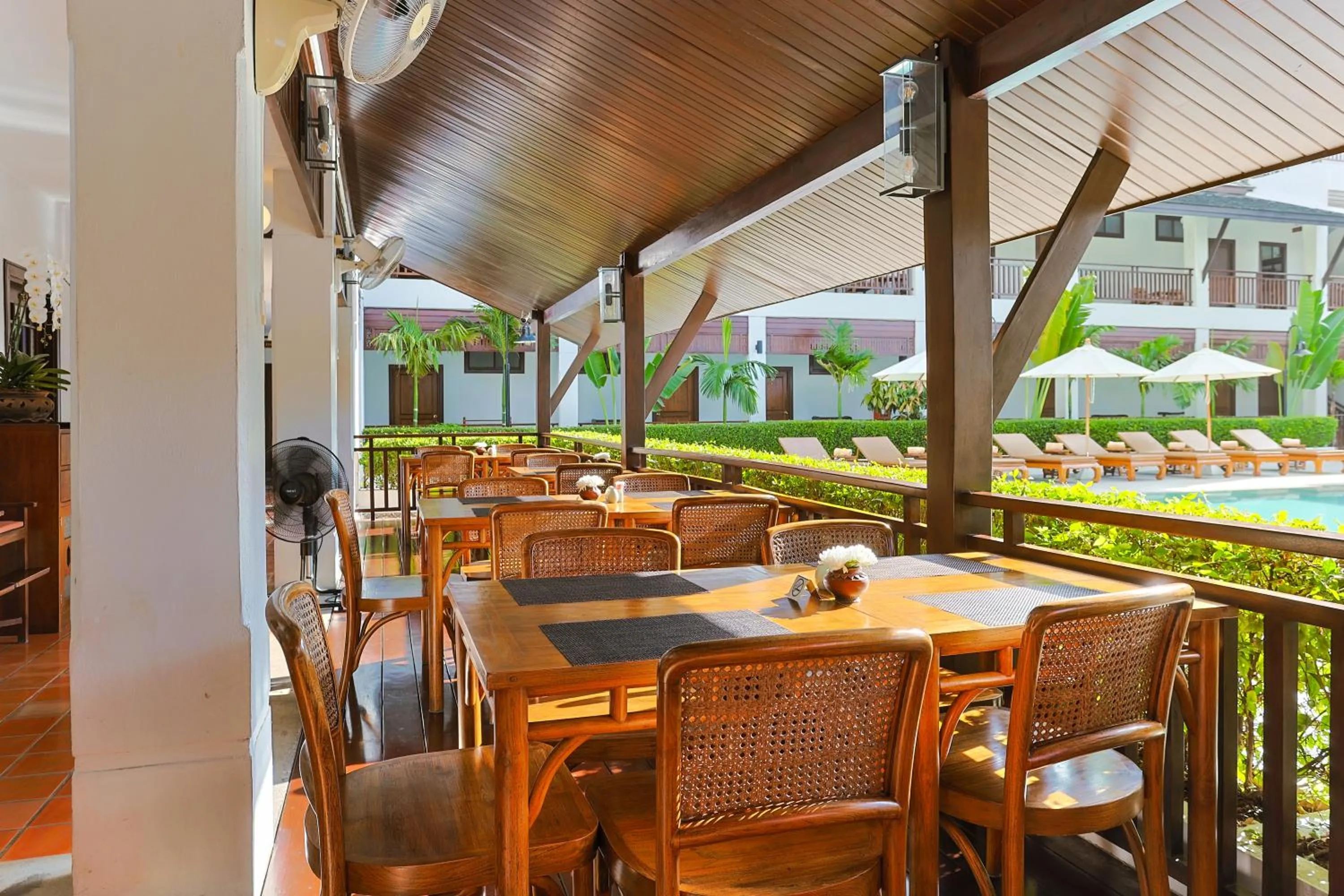 Restaurant/places to eat in Rimping Village