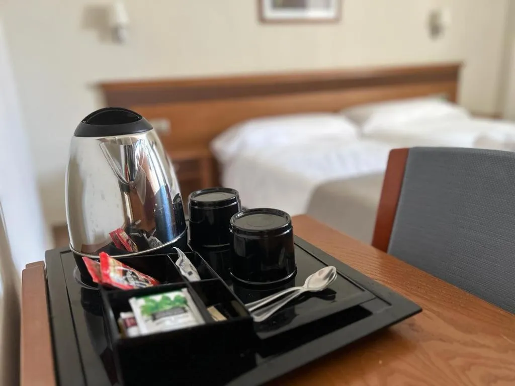 Coffee/tea facilities, Bed in Hotel Ramis fundado en 1969