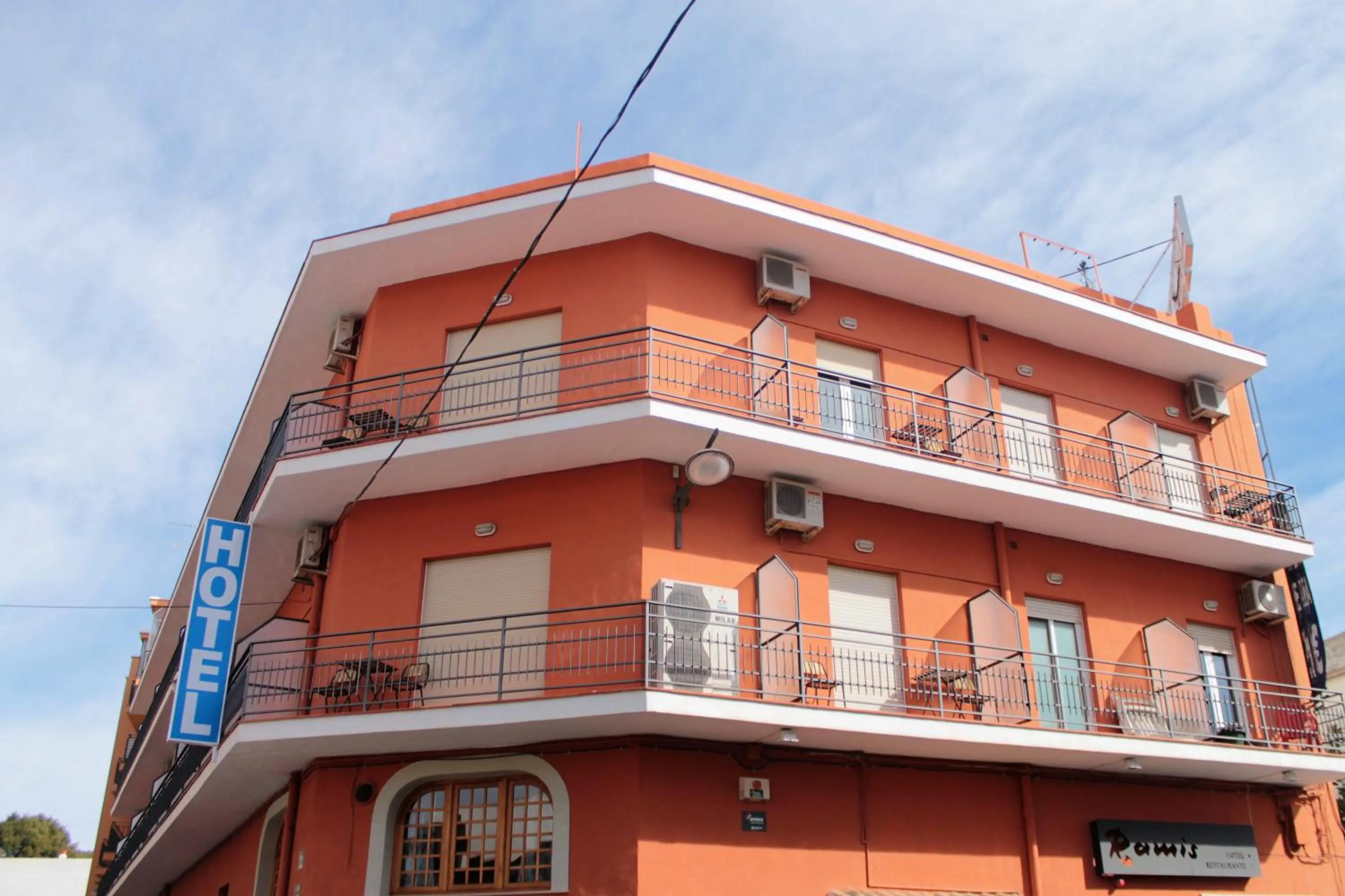 Facade/entrance in Hotel Ramis fundado en 1969