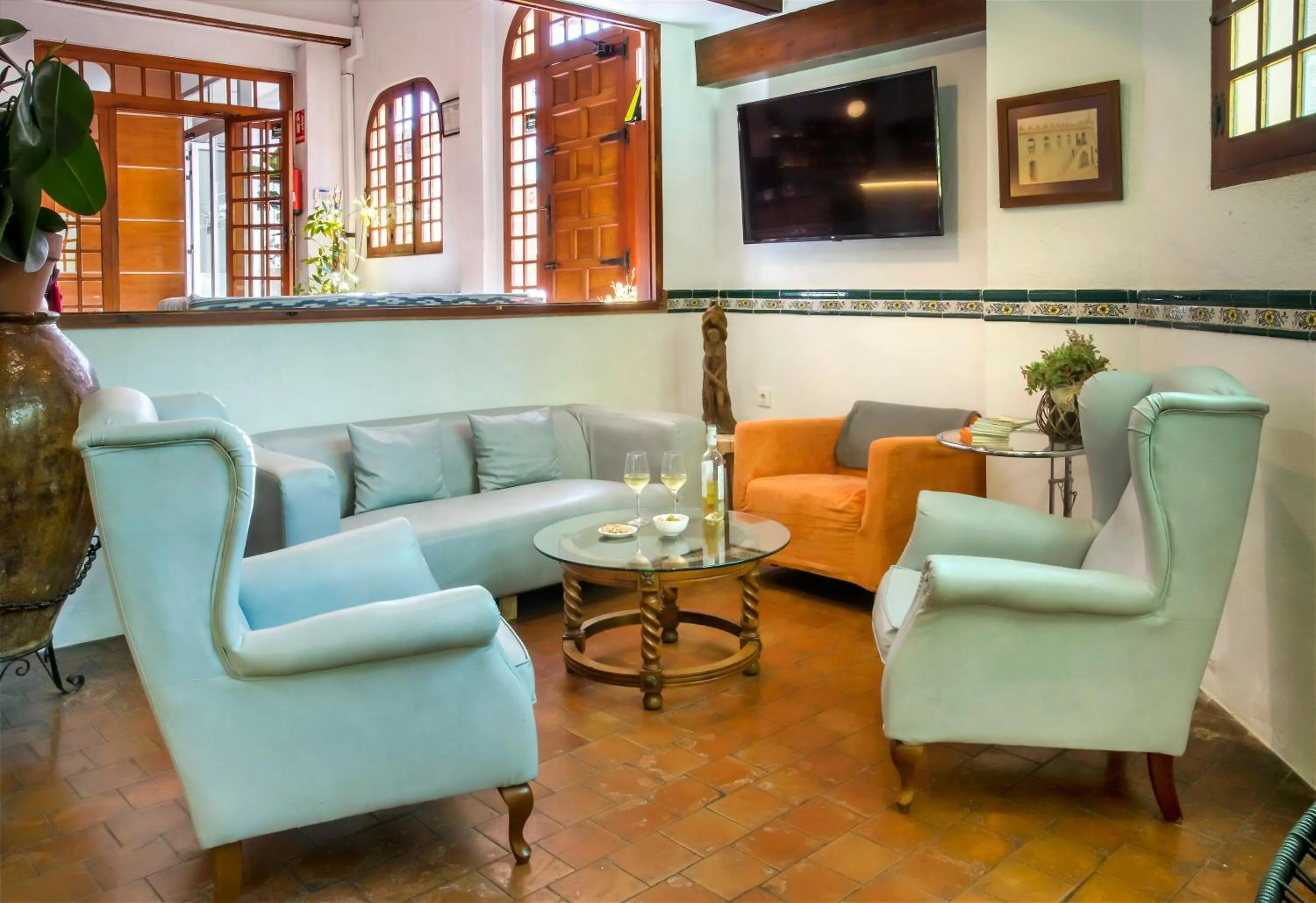 Communal lounge/ TV room in Hotel Ramis fundado en 1969