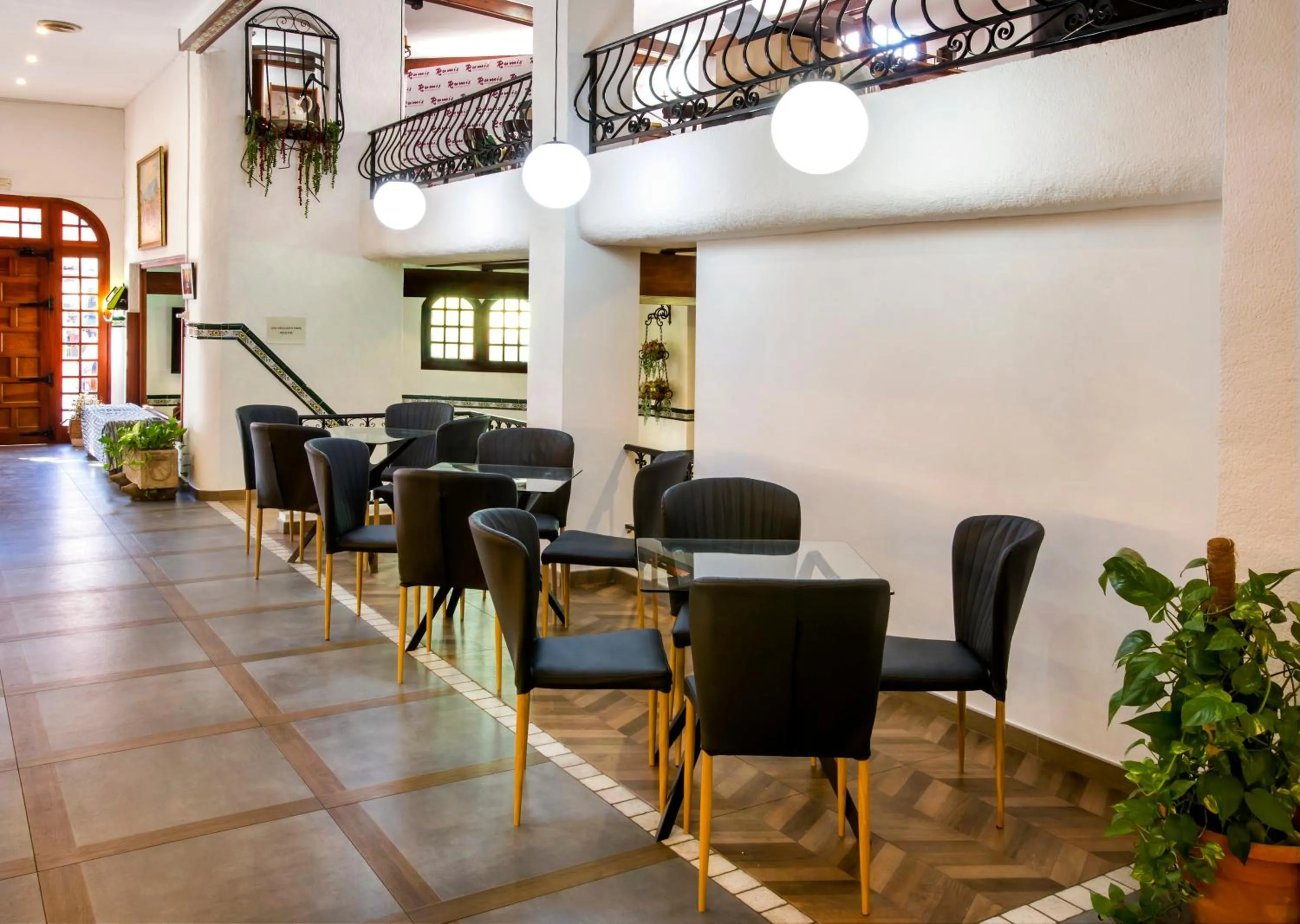 Property building in Hotel Ramis fundado en 1969