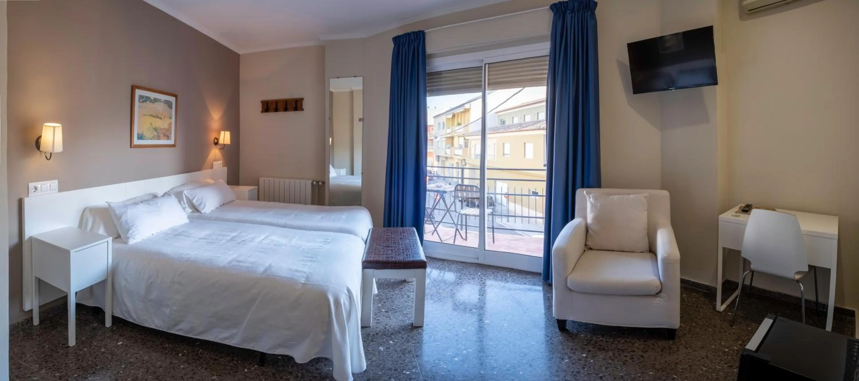 Bed in Hotel Ramis fundado en 1969