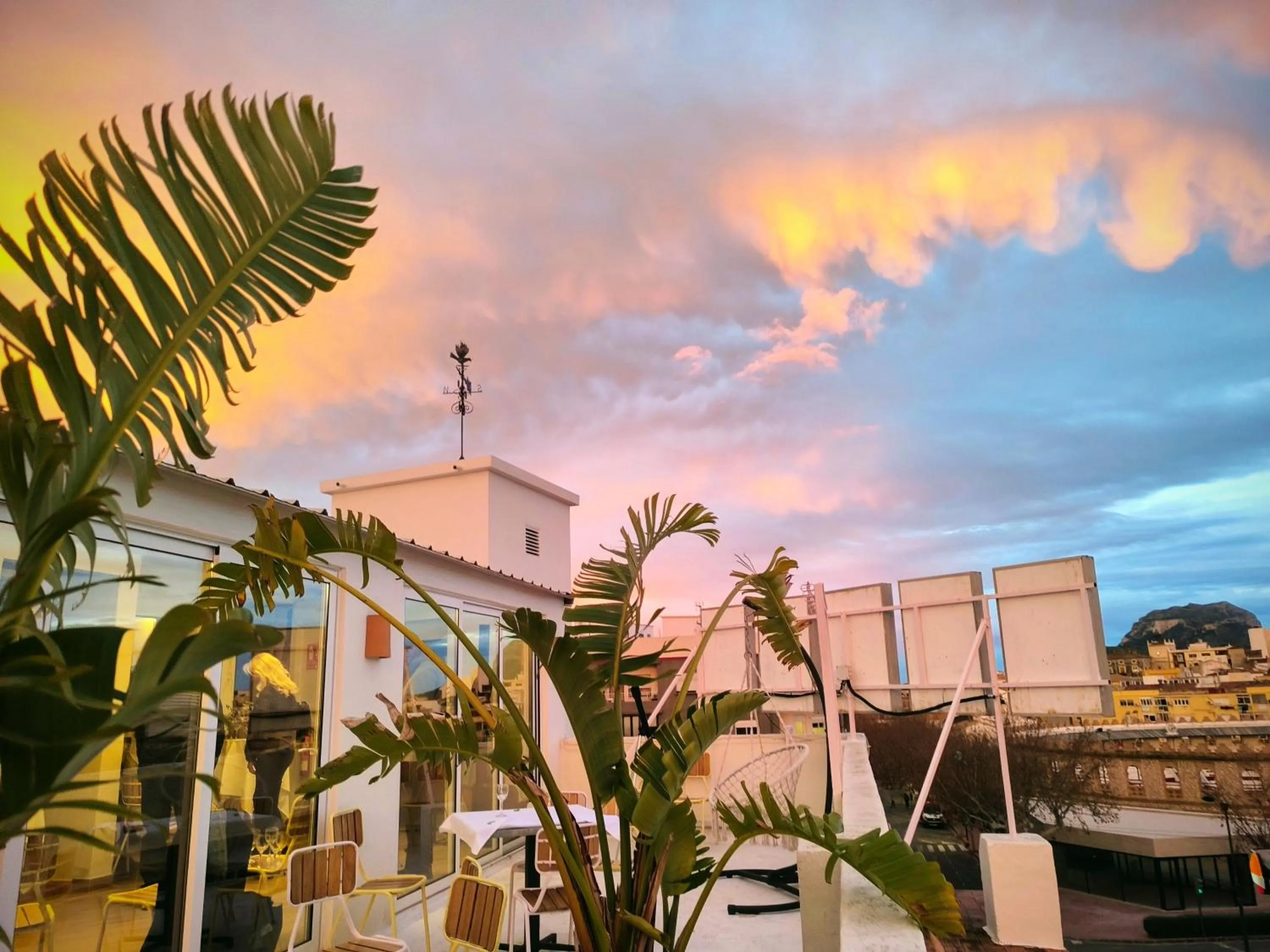 Lounge or bar in Hotel Ramis fundado en 1969