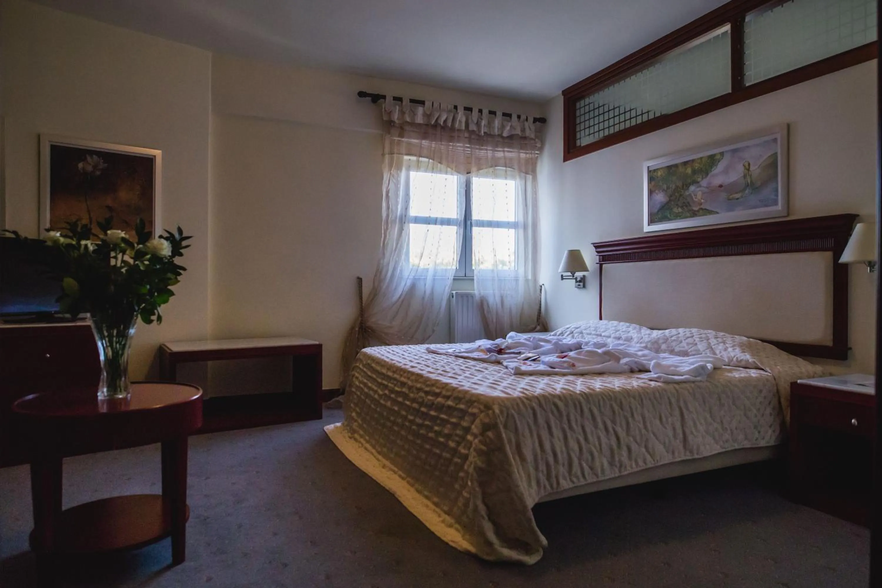 Bed in Crithoni's Paradise Hotel