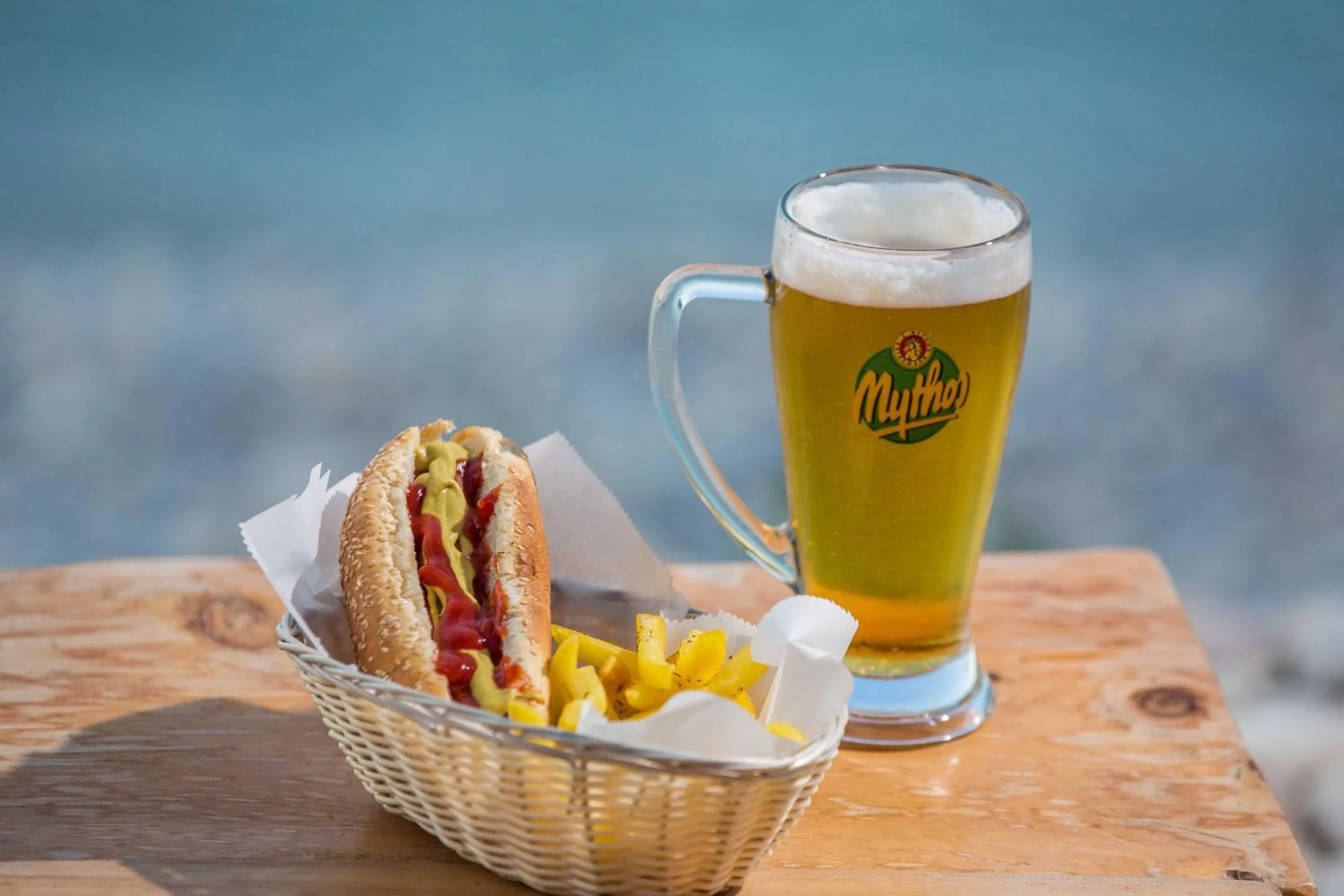 Amfitriti Hotel & Studios