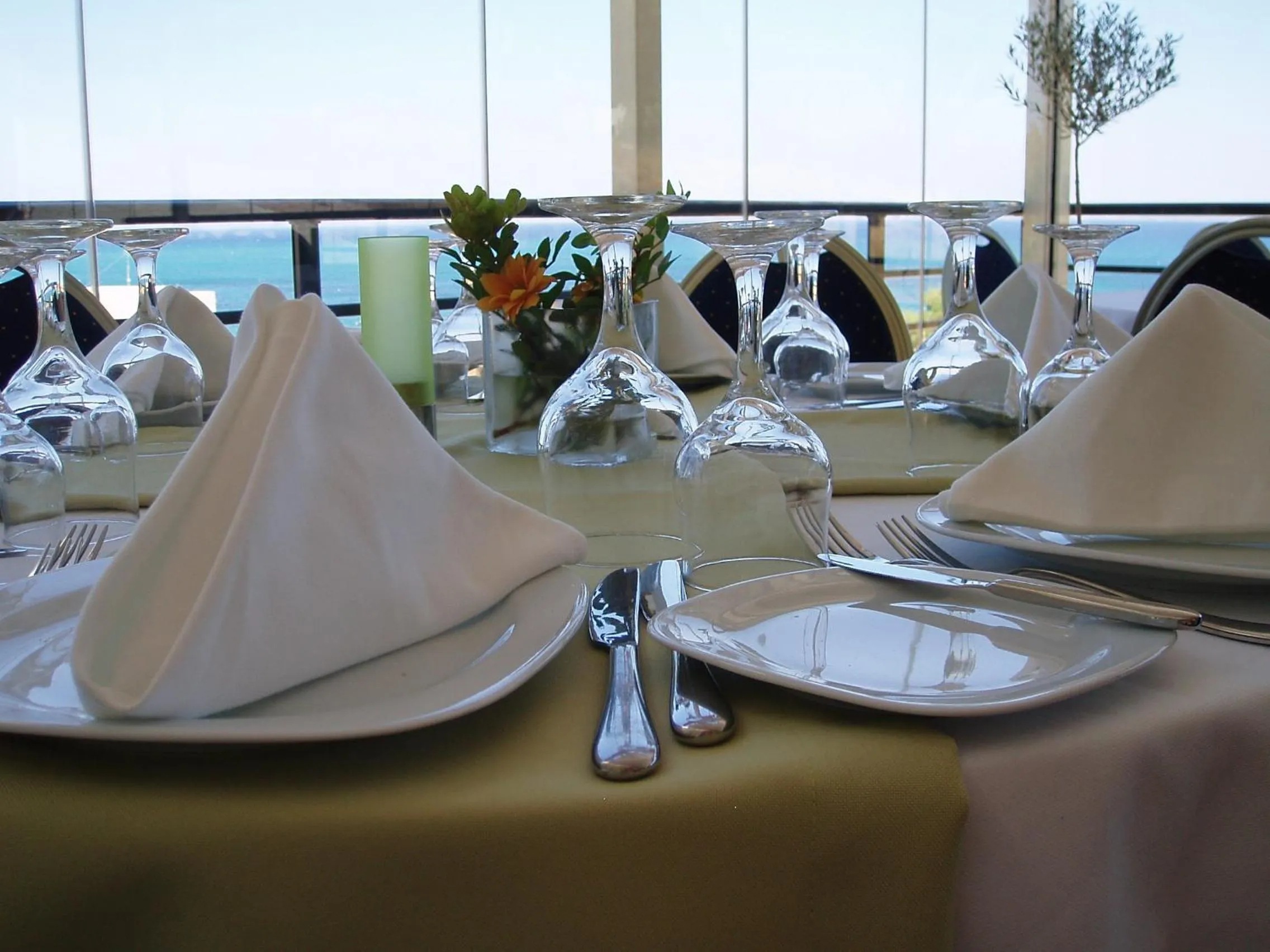 Restaurant/places to eat in Sea View Resorts & Spa