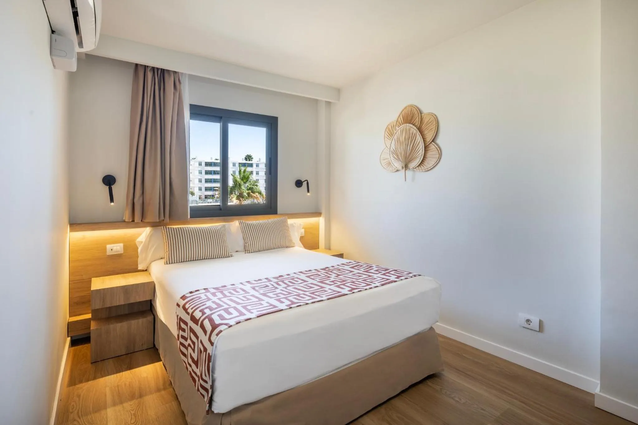 Bed in Hotel LIVVO Anamar Suites