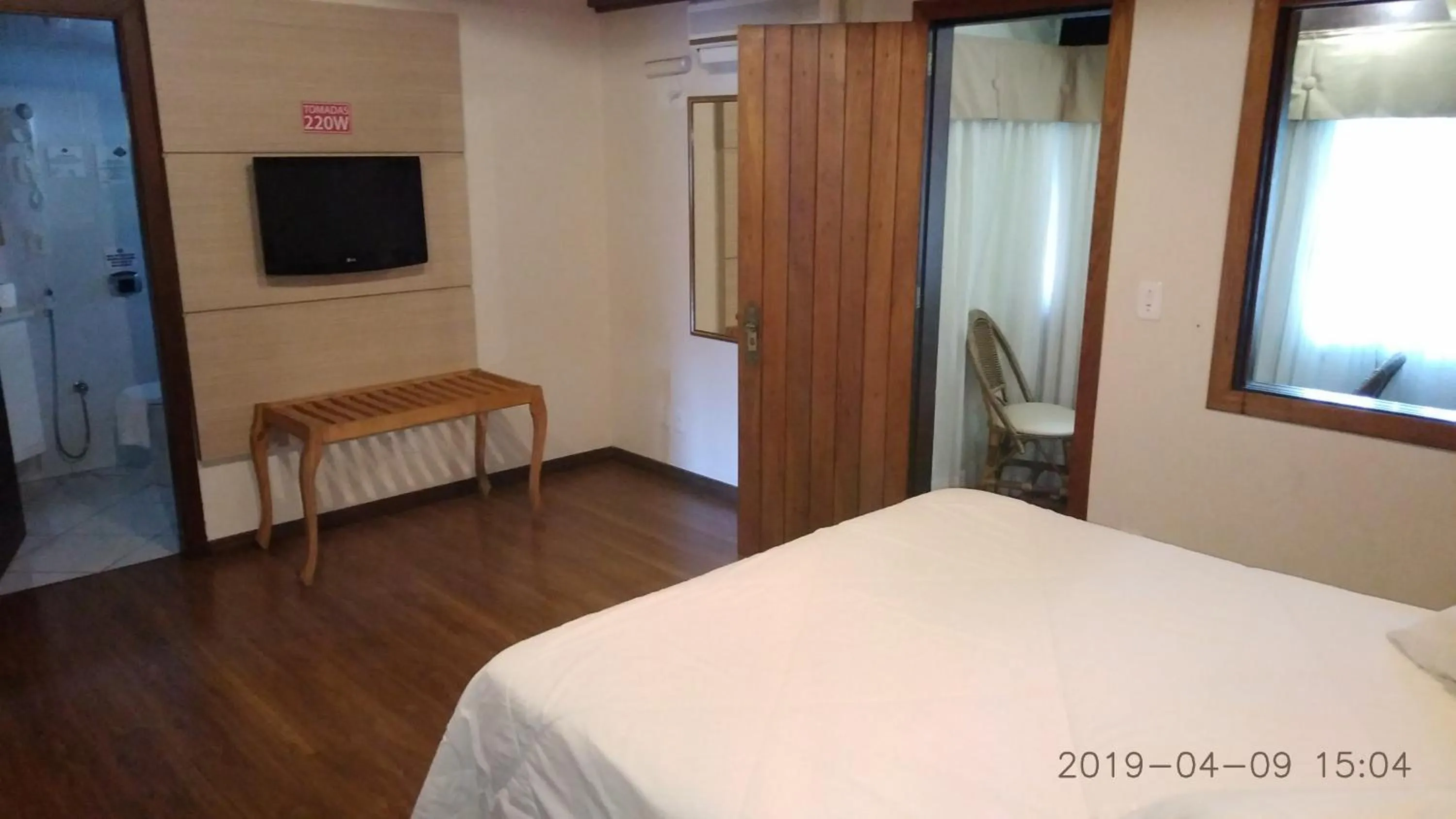 Photo of the whole room, Bed in Pousada do Verde Gramado