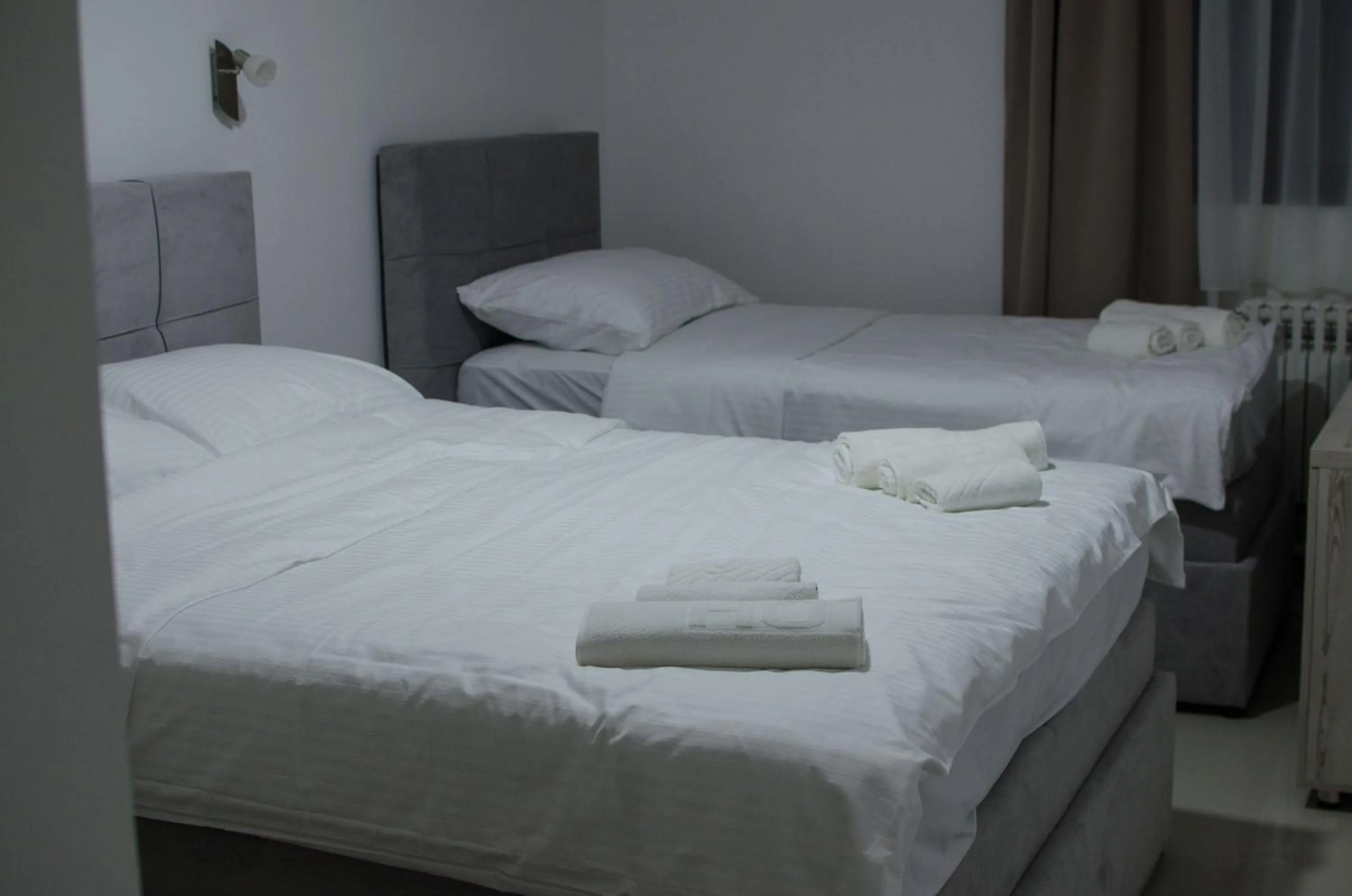 Bedroom, Bed in Hotel Metohija