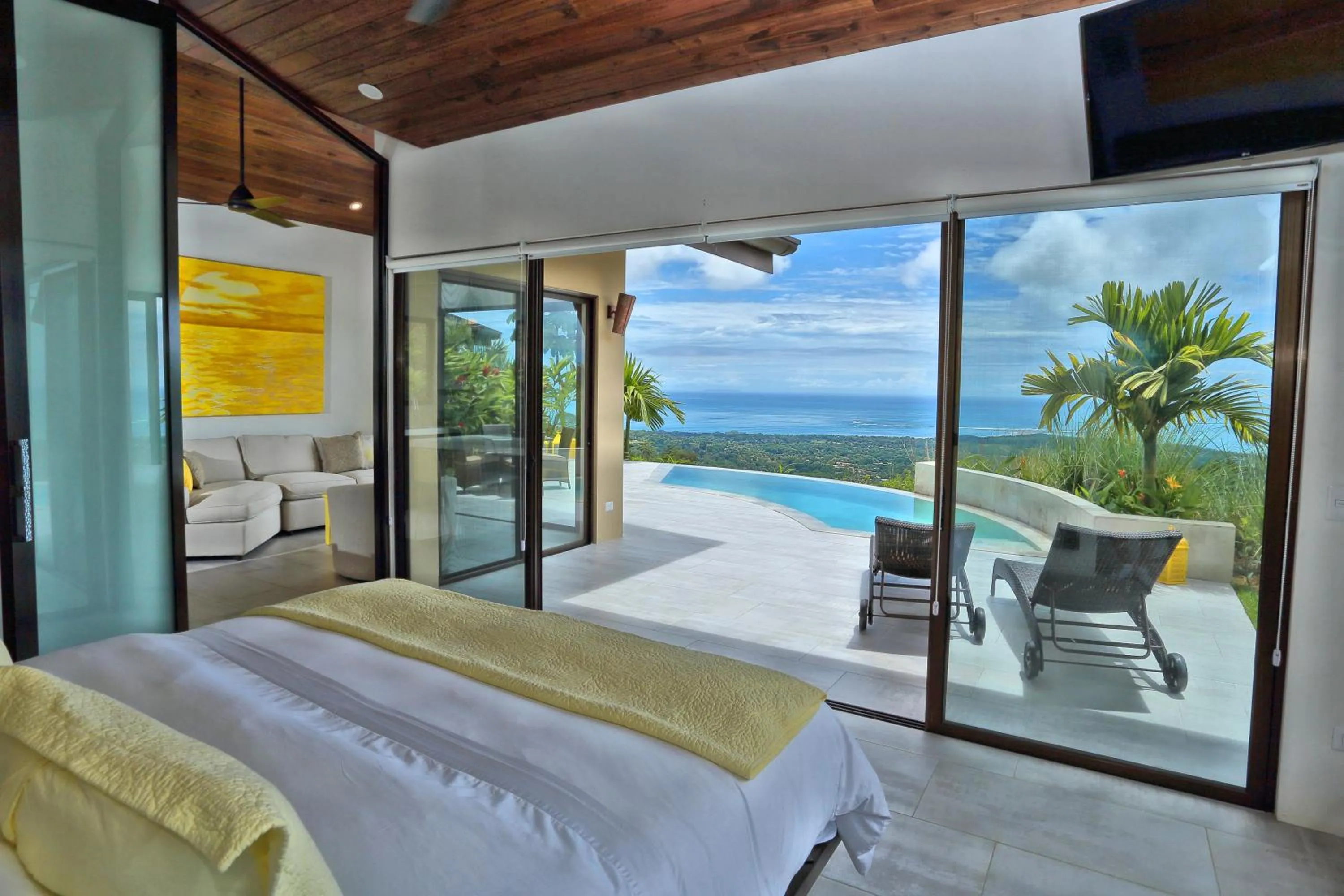 Bedroom, Bed in Golden Pineapple Villas-Adults Only