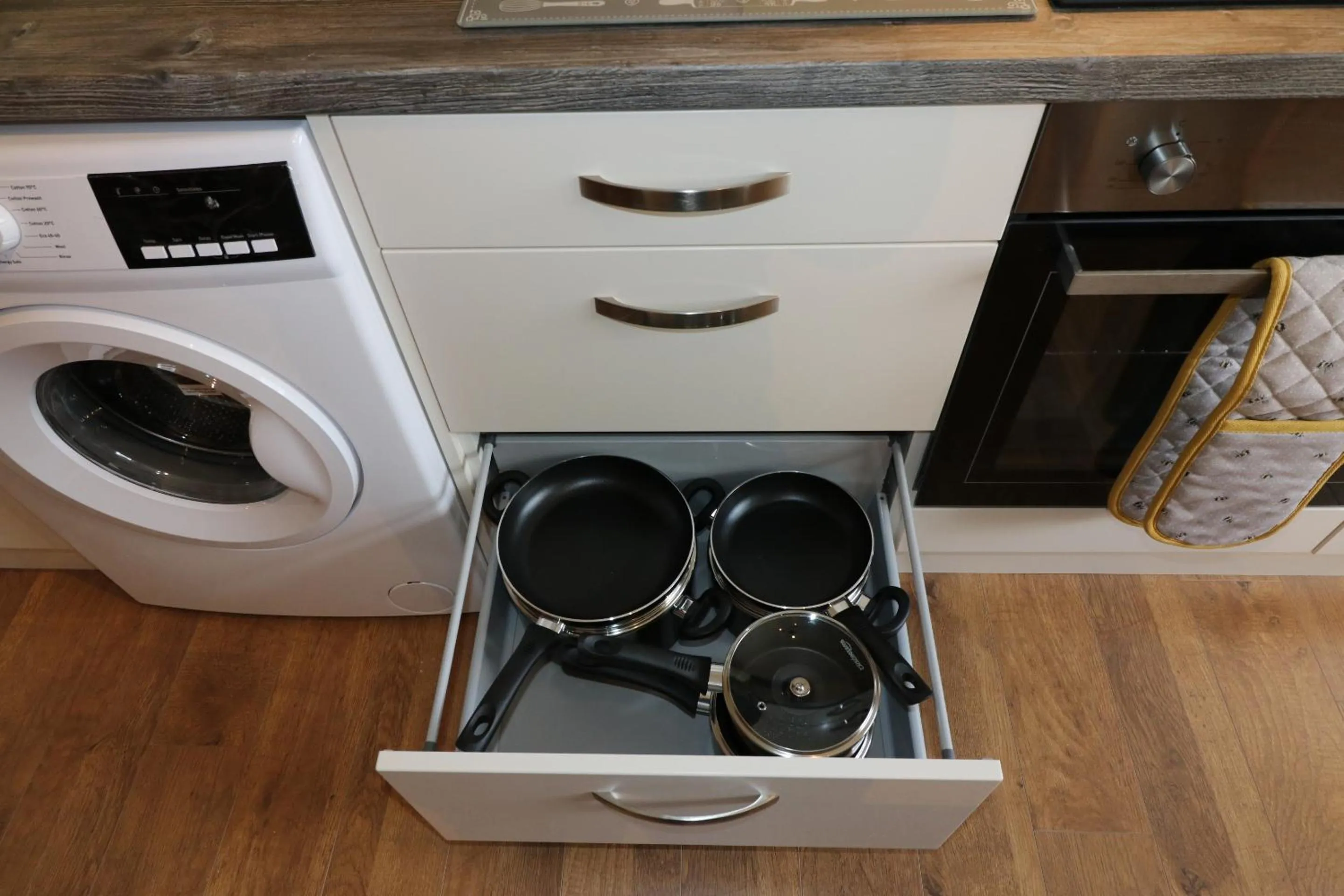 Kitchen or kitchenette in Blairmains Guest House