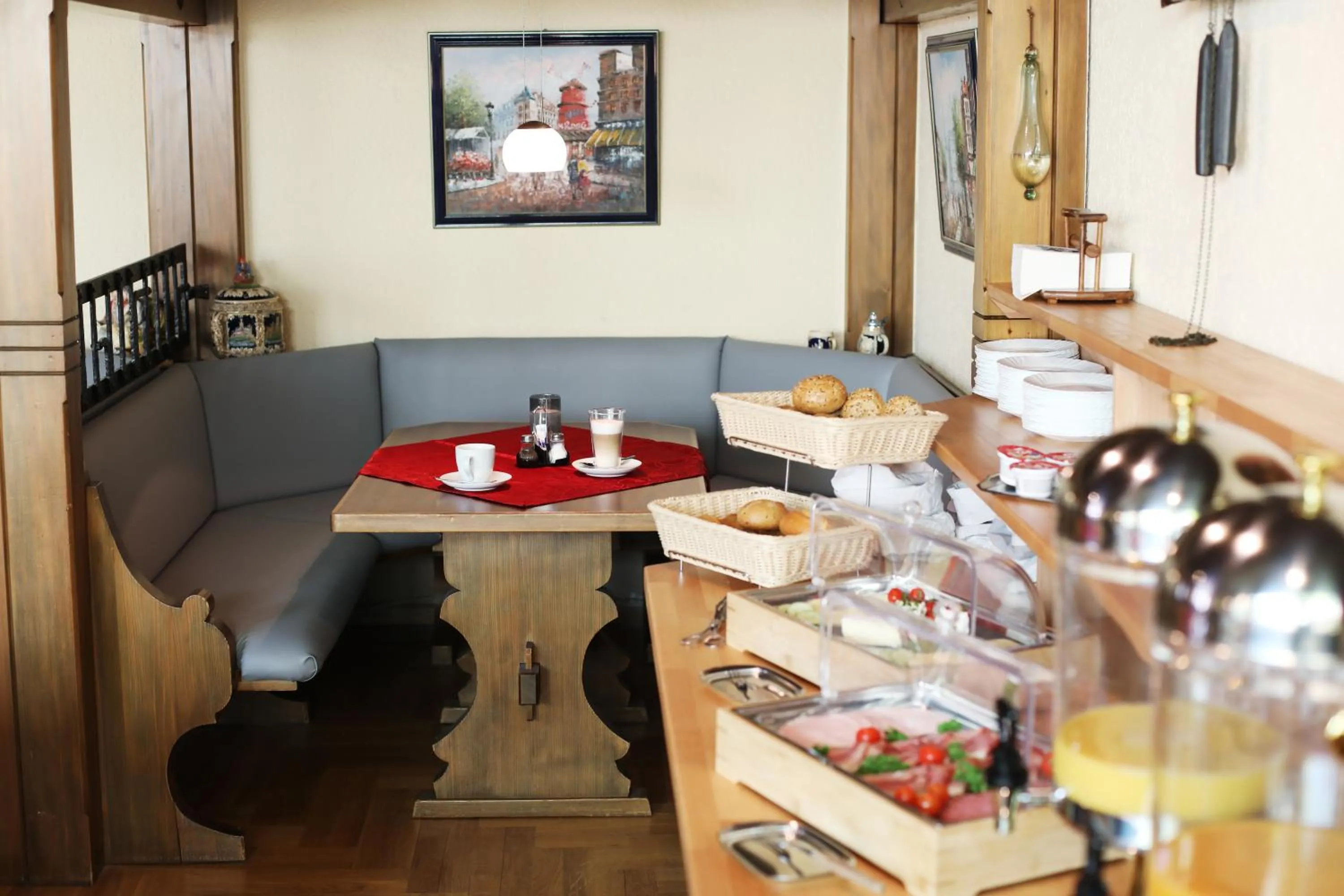 Restaurant/places to eat in Hotel Restaurant Adler Stube