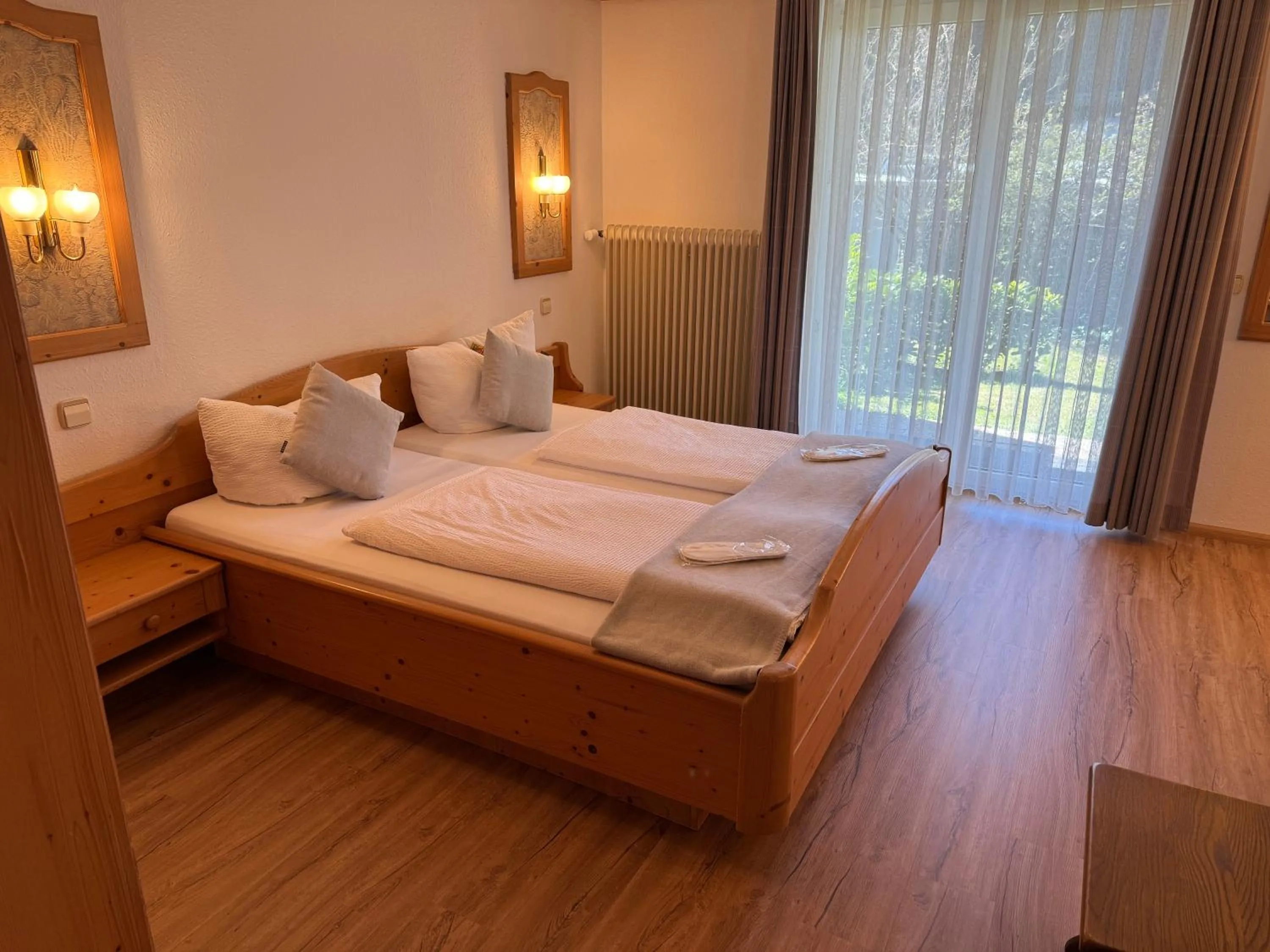 Bed in Hotel Restaurant Adler Stube