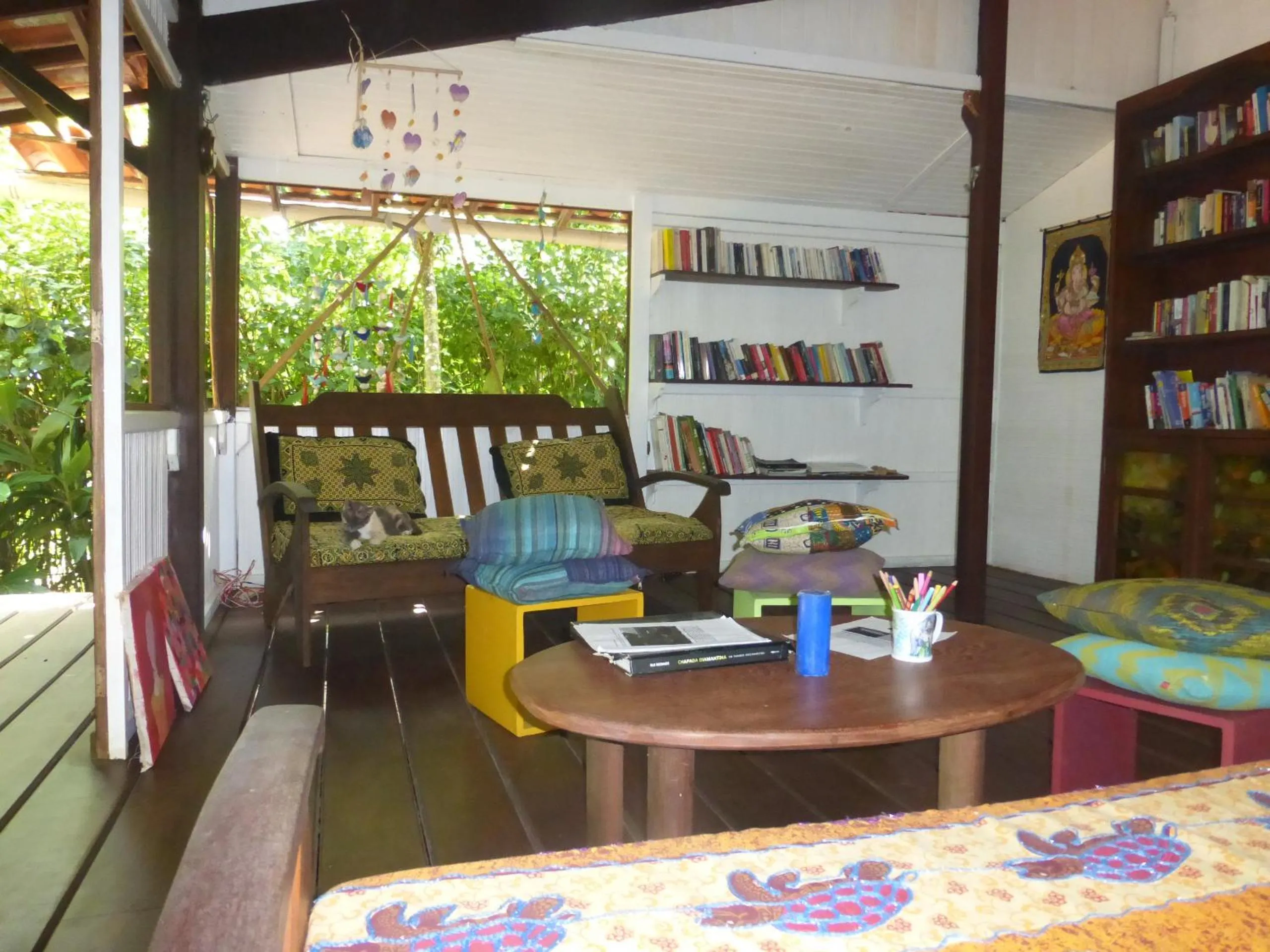 Library in Pousada Horizonte Azul