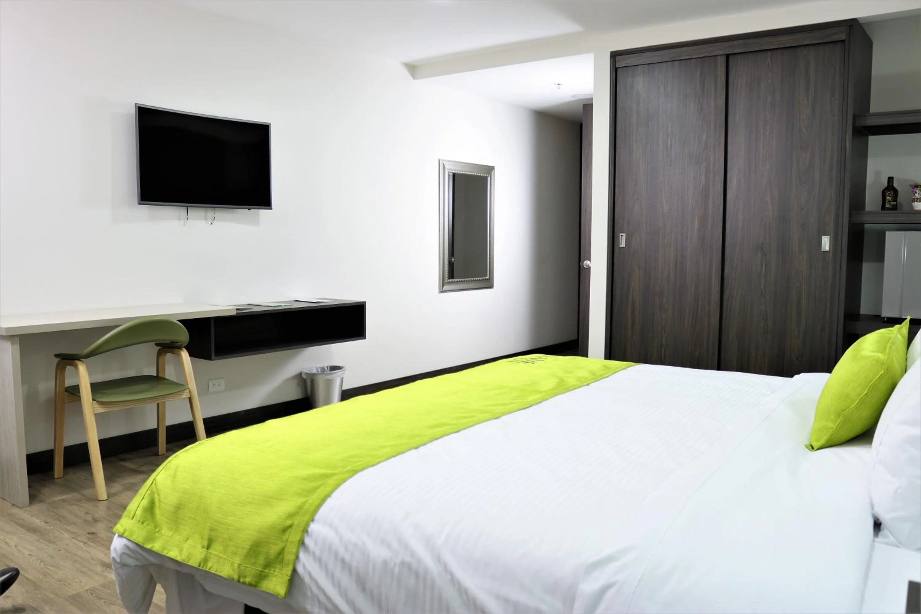 TV and multimedia, Bed in Arame Hotel