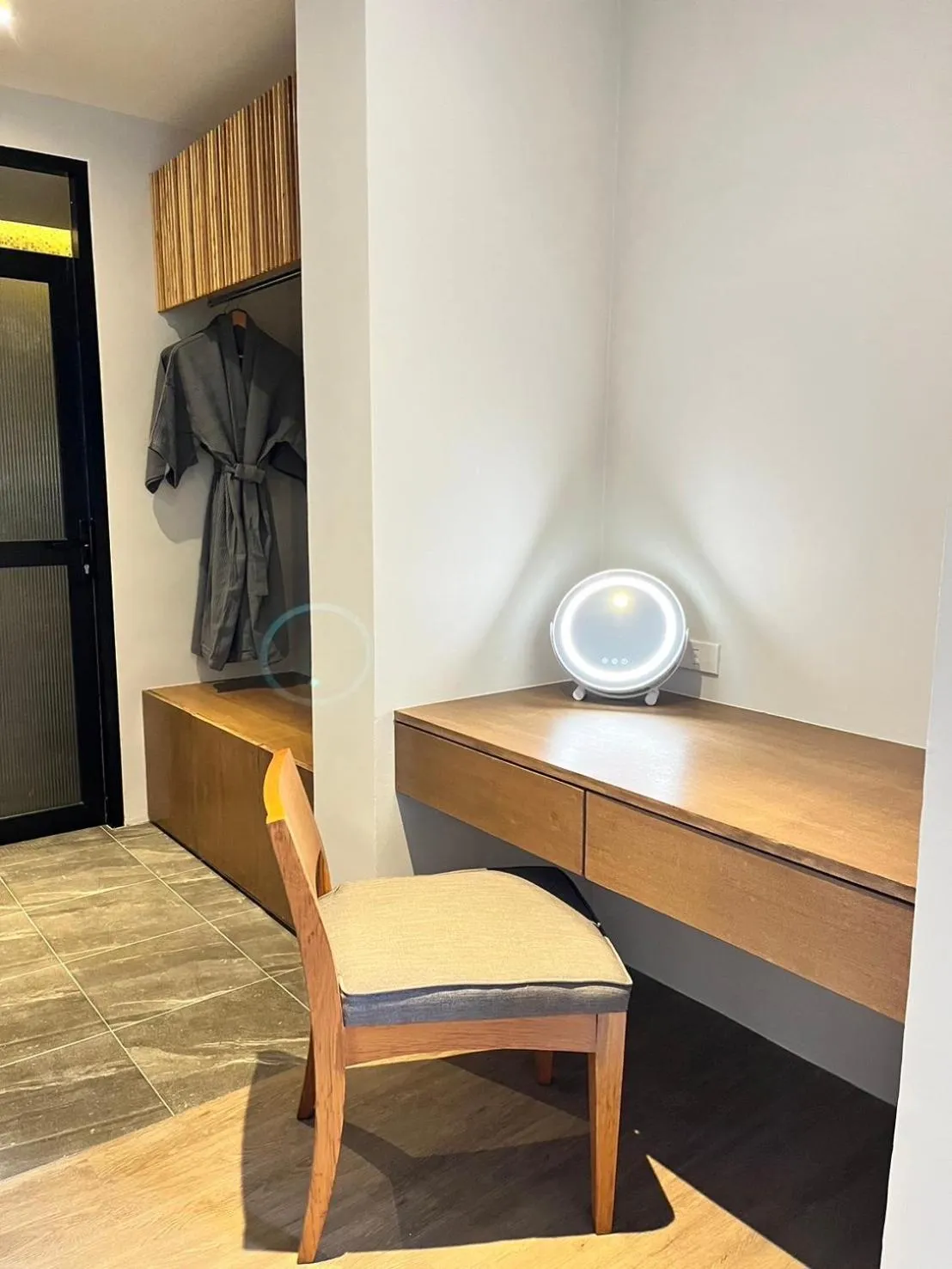 hair dresser in Punnpreeda Beach Resort - SHA Plus Certified