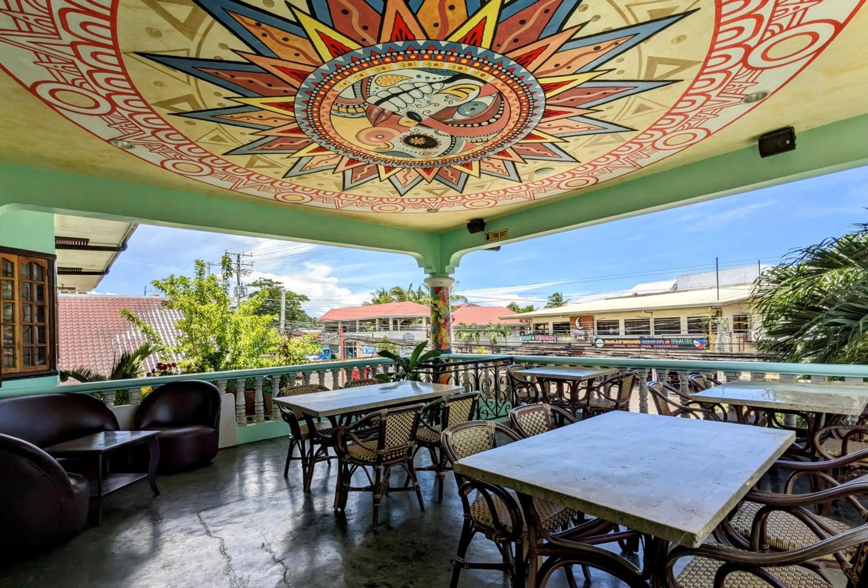 Restaurant/places to eat in Citadel Alona Inn