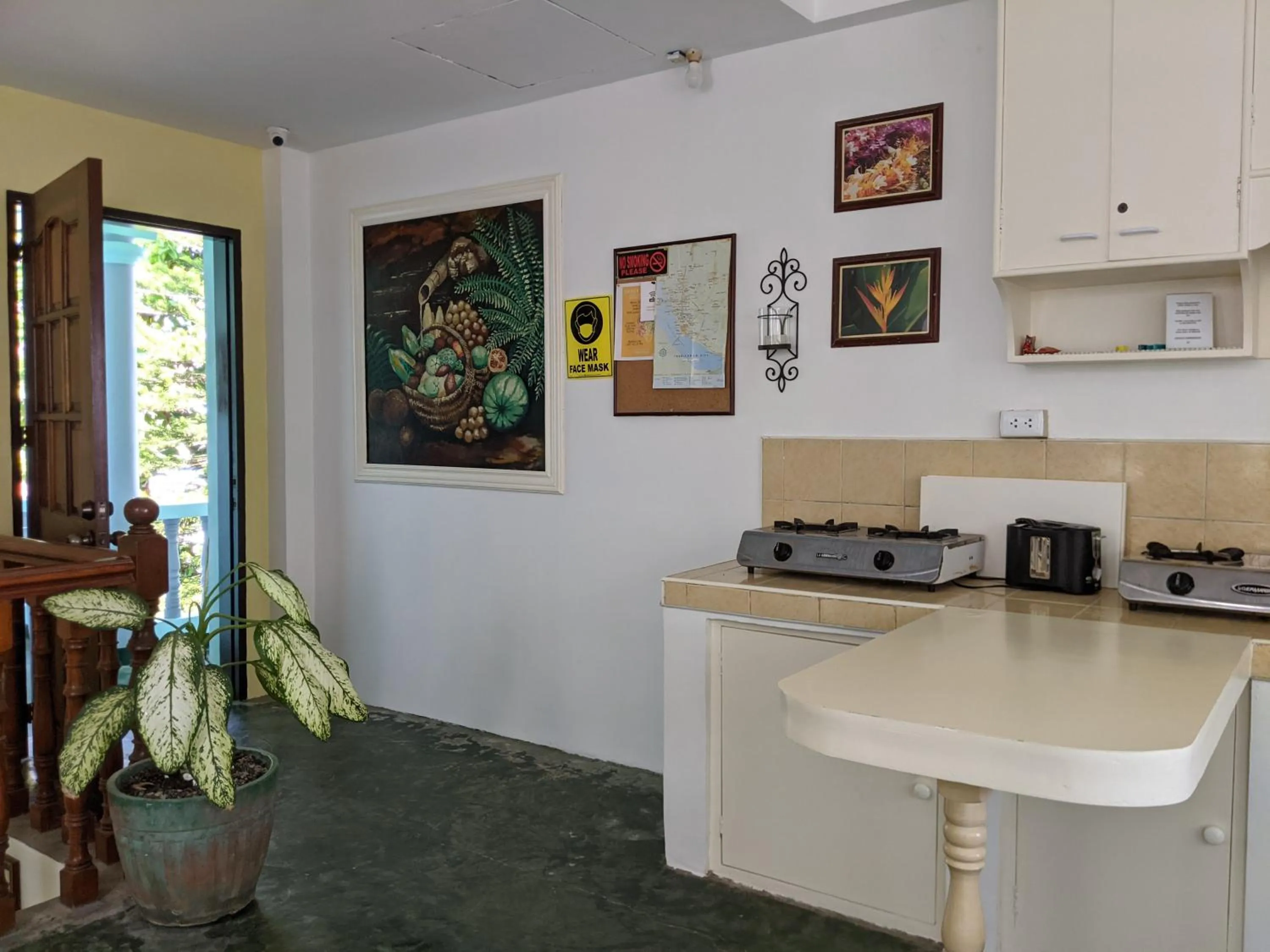 Kitchen or kitchenette in Citadel Alona Inn