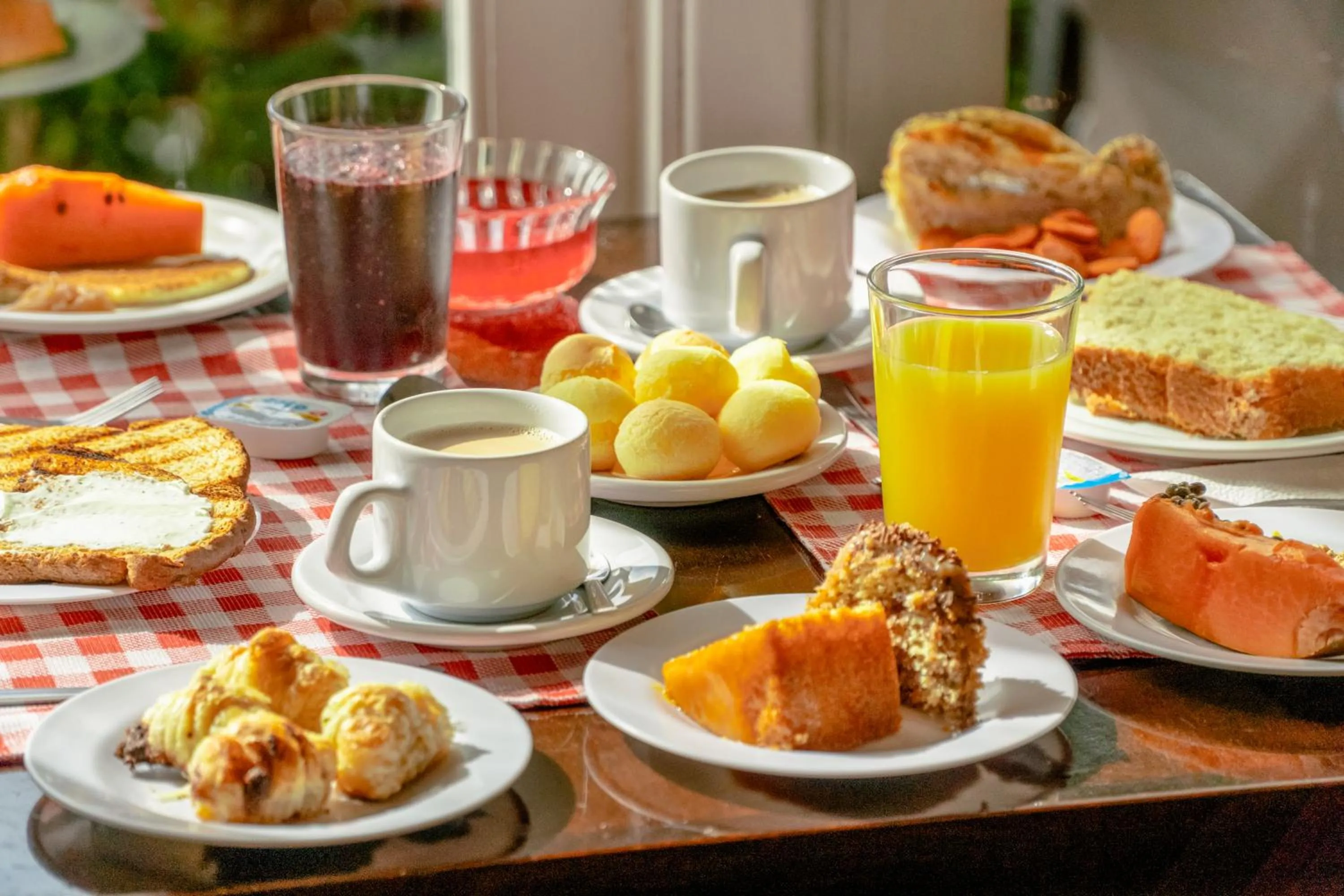 Breakfast in VELINN Pousada Casa de Campos Capivari House
