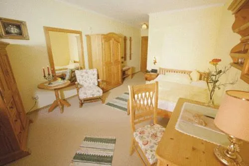 Photo of the whole room in Eichenhof