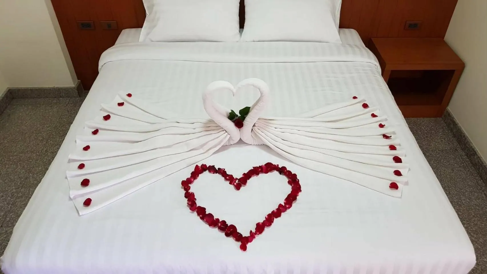 Bed in The Route Sriracha Hotel And Residence