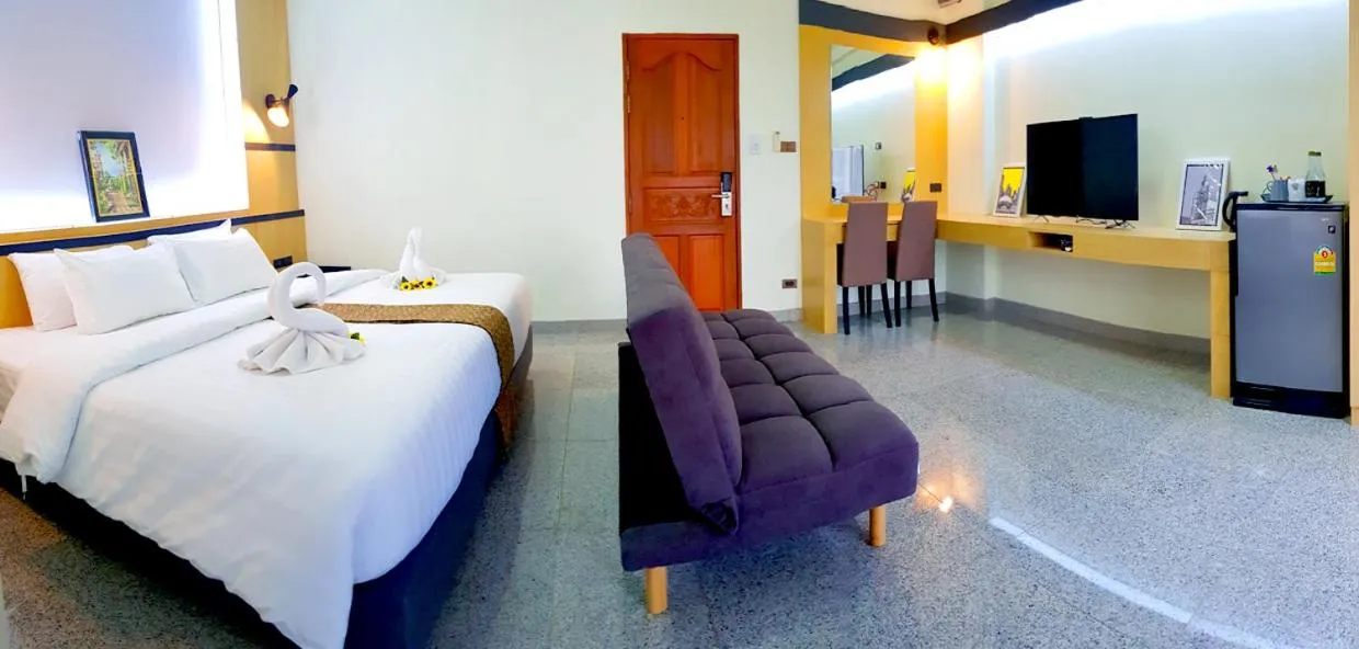 Bed in The Route Sriracha Hotel And Residence