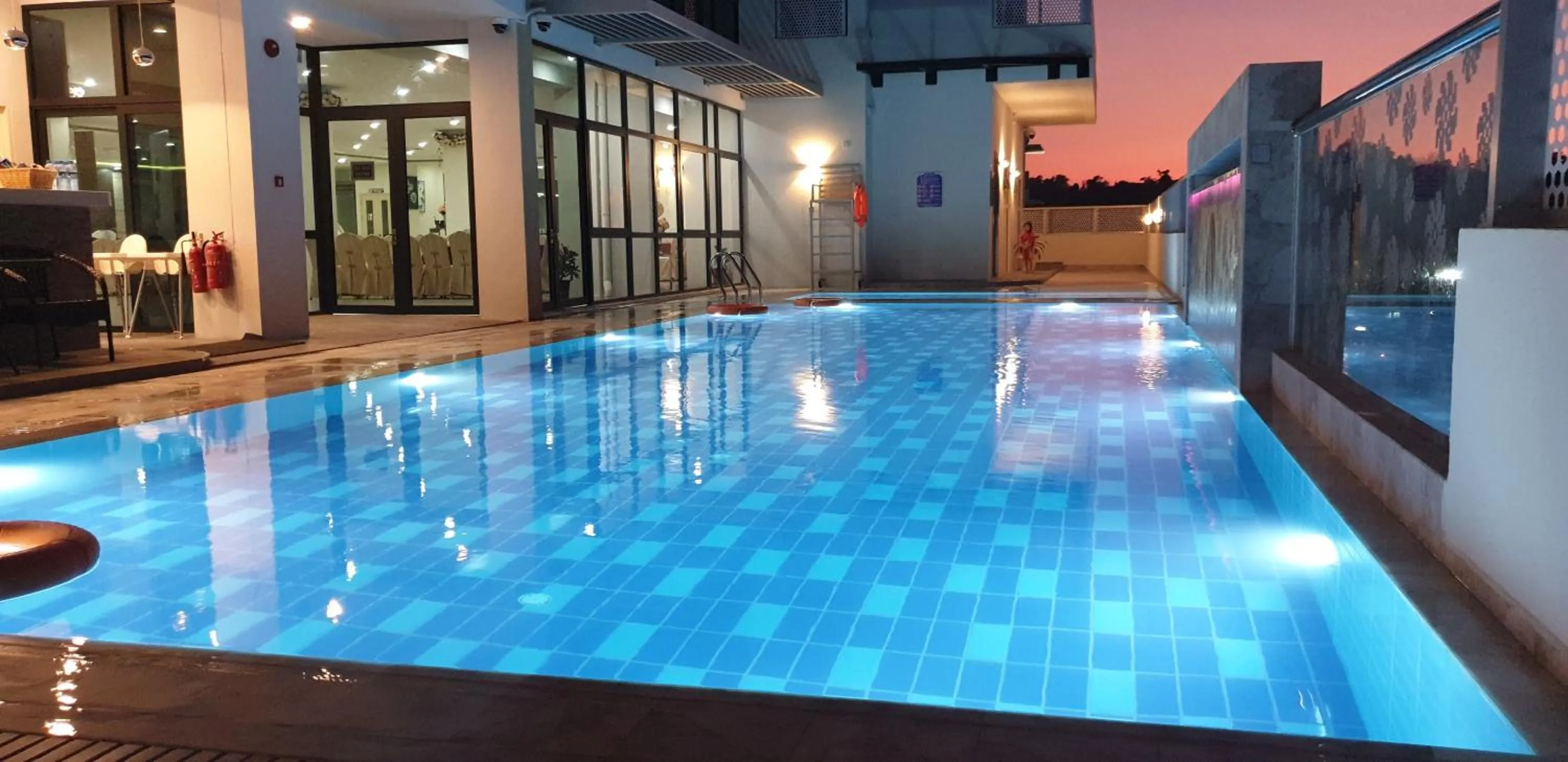 Swimming pool in Wafa Hotel & Apartment